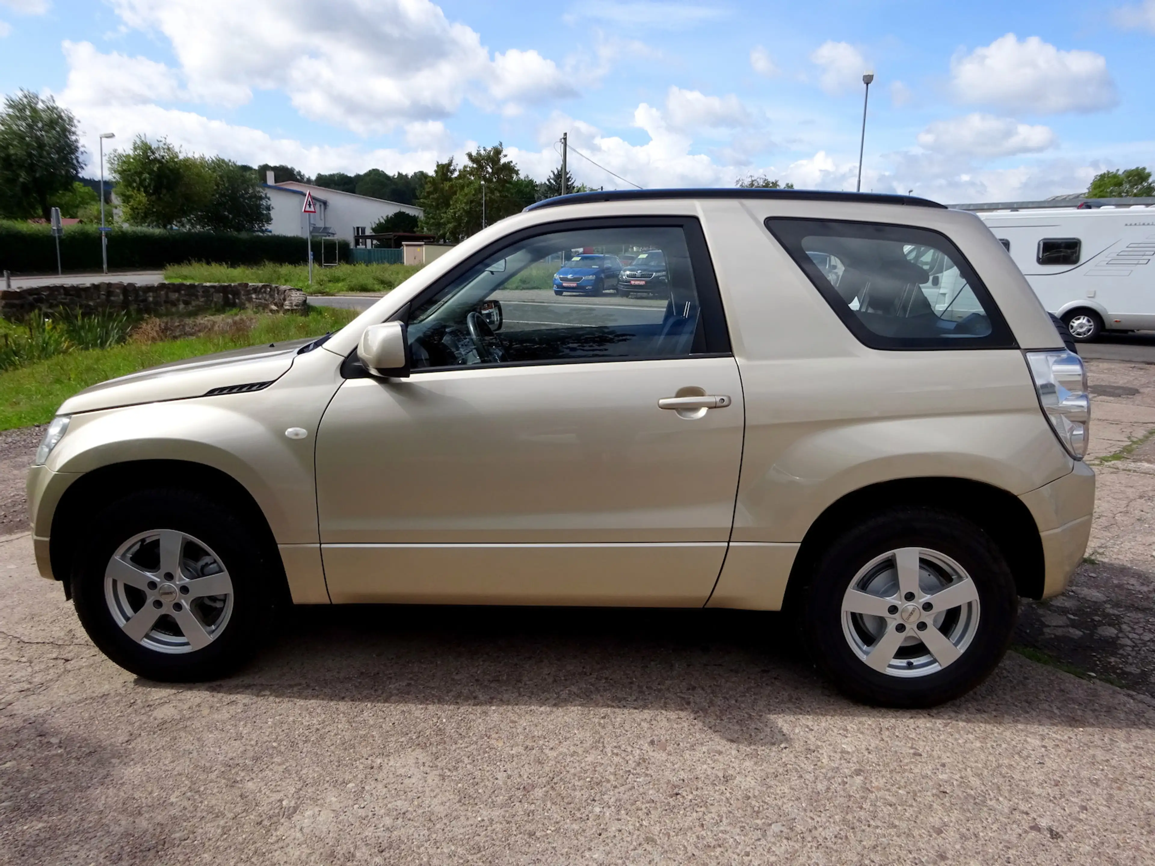 Suzuki Grand Vitara 1.6 4x4 Club KLIMAAUTOMATIK ALU NS — photo 6