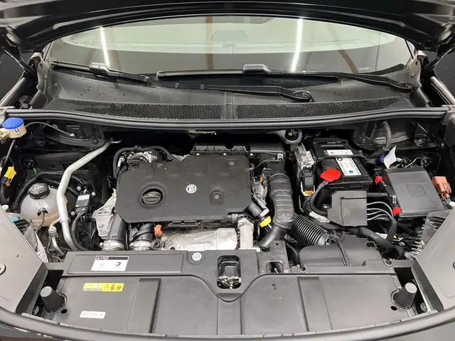 DS Automobiles DS 7 Crossback view 7