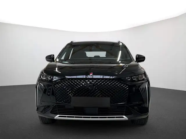 DS Automobiles DS 7 Crossback view 3
