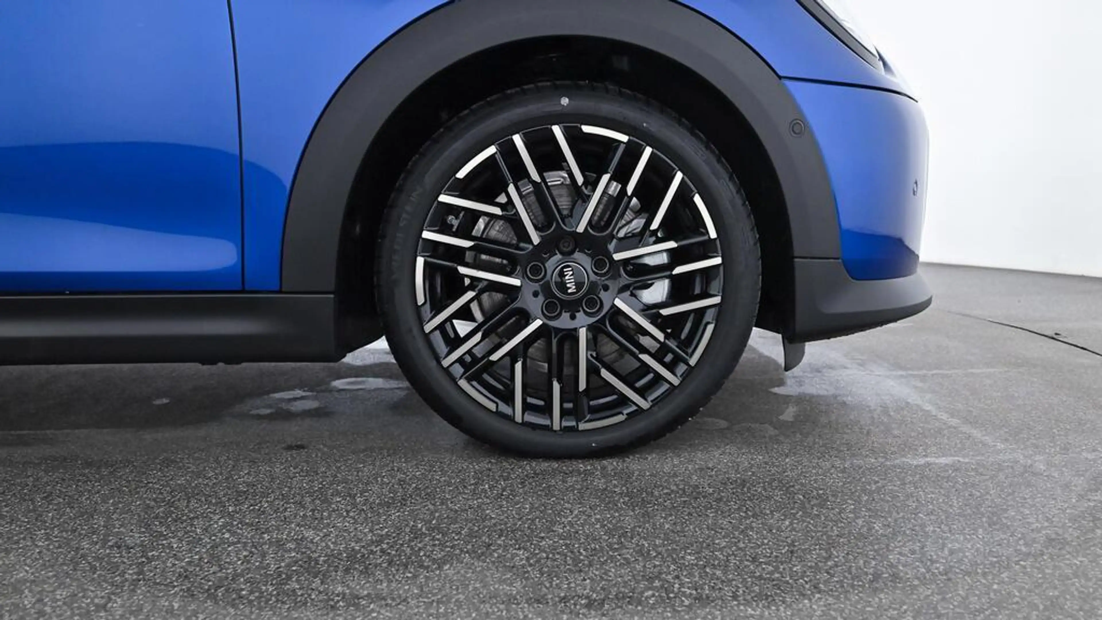 MINI Cooper S Cabrio Favoured Trim — photo 10