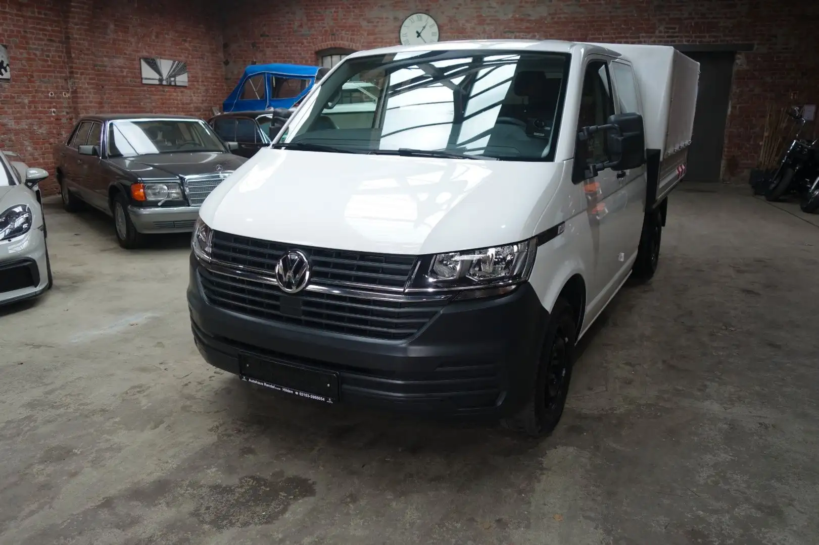 Volkswagen T6 Transporter T6  Pritsche Doka P+S KlimaNaviAHKTüvServiceNeu Weiß - 1