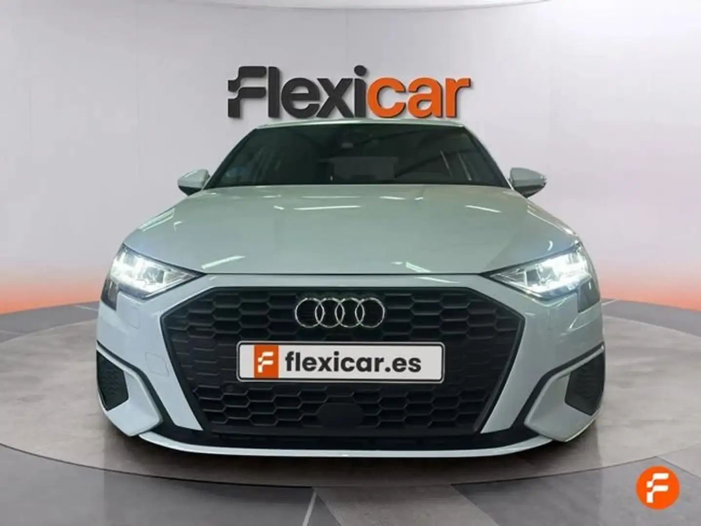 Audi A3 Sportback 30 TFSI 81kW (110CV) S tronic Blanco - 2