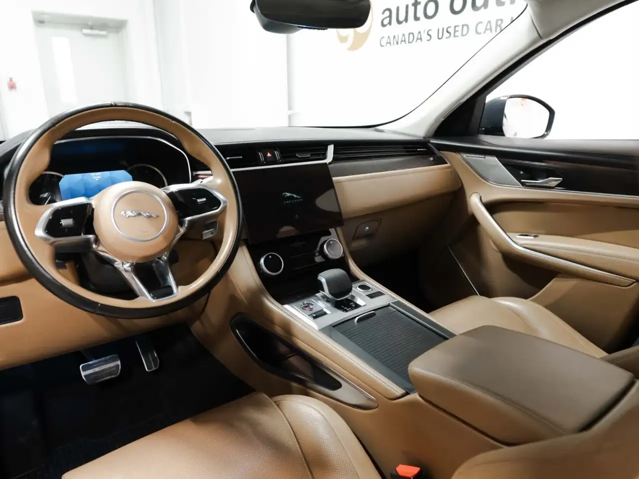 Jaguar F-Pace снимка Jaguar F-Pace