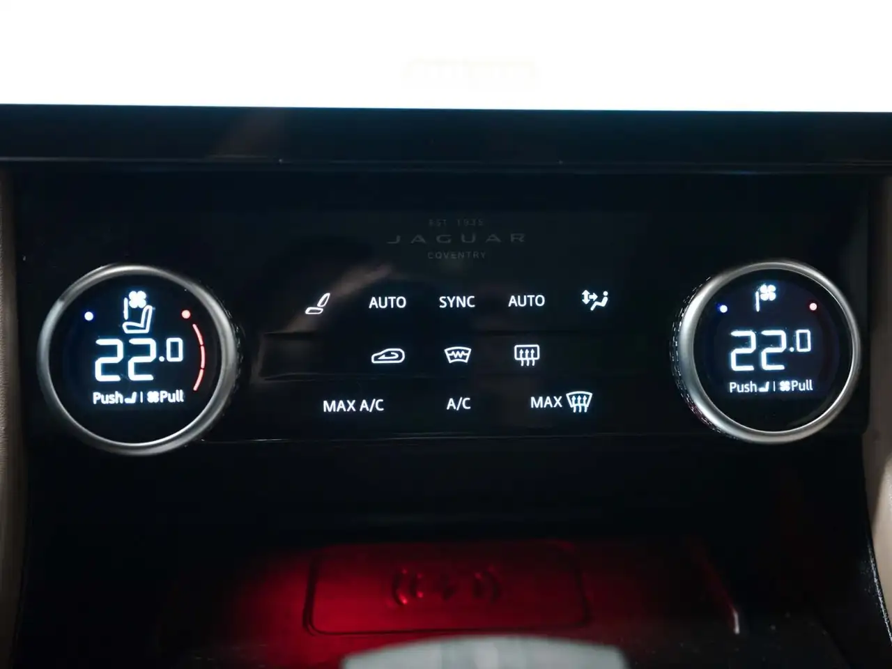 Jaguar F-Pace снимка Jaguar F-Pace