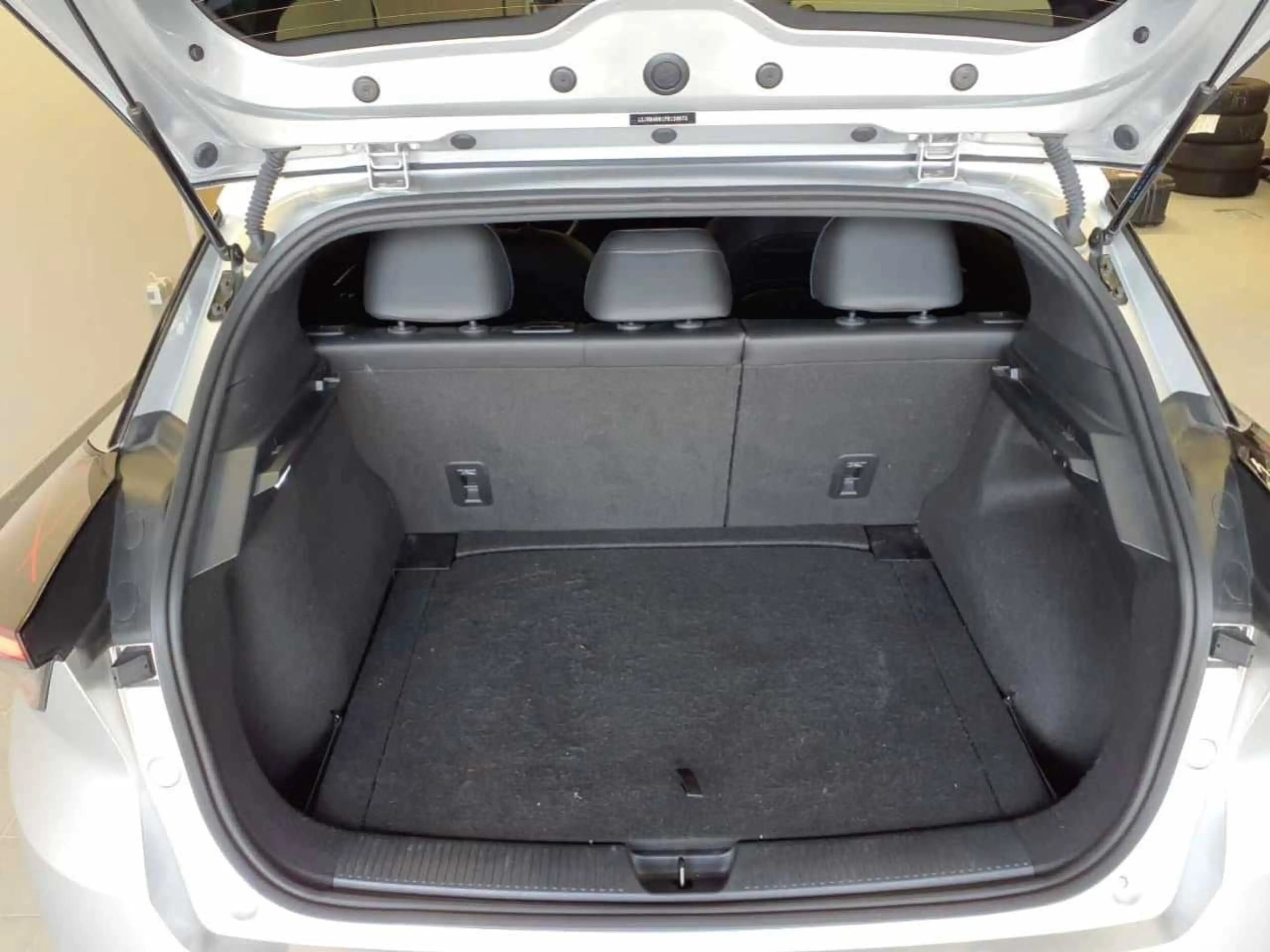 MG MG4 150 kW Luxury 64 kWh 360° ACC BLIS LED Lane AUT Kl — photo 14