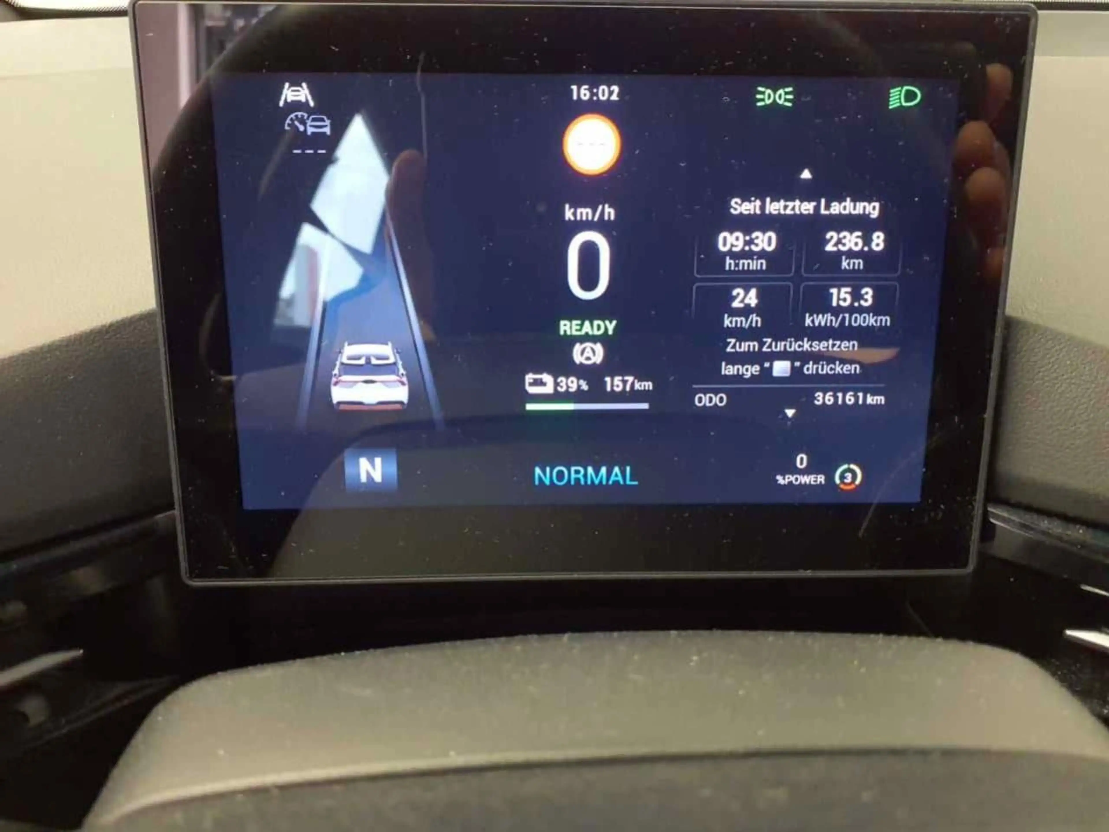 MG MG4 150 kW Luxury 64 kWh 360° ACC BLIS LED Lane AUT Kl — photo 10