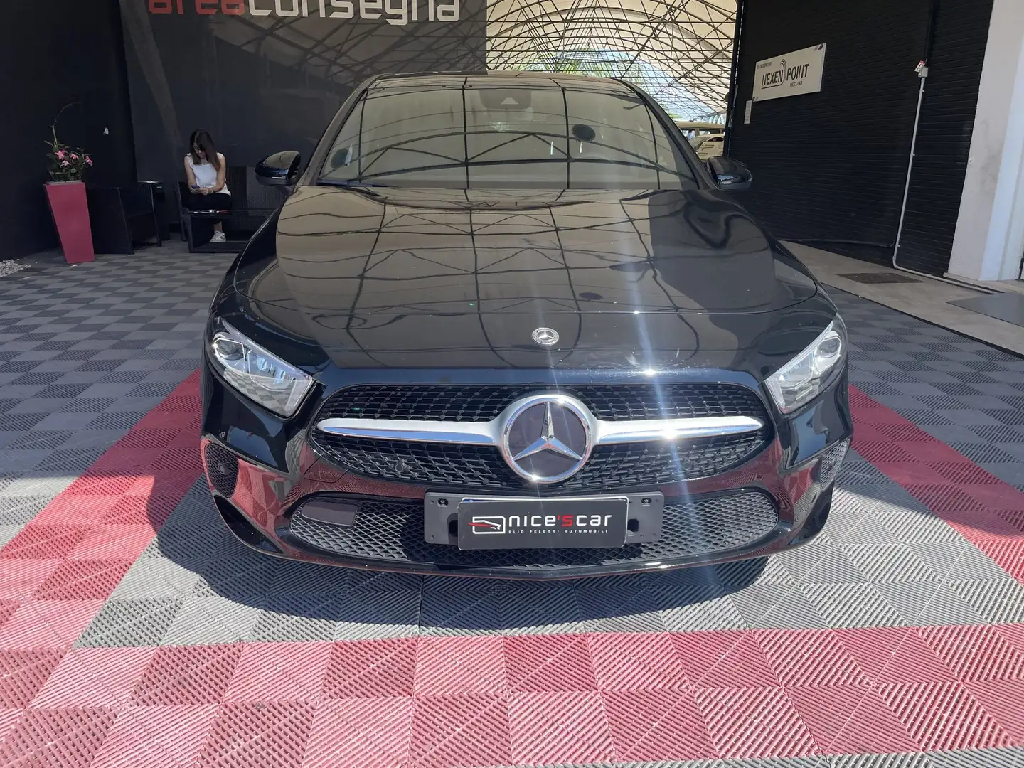Mercedes-Benz A 180 A 180 d Automatic Premium AMG Line Nero - 2