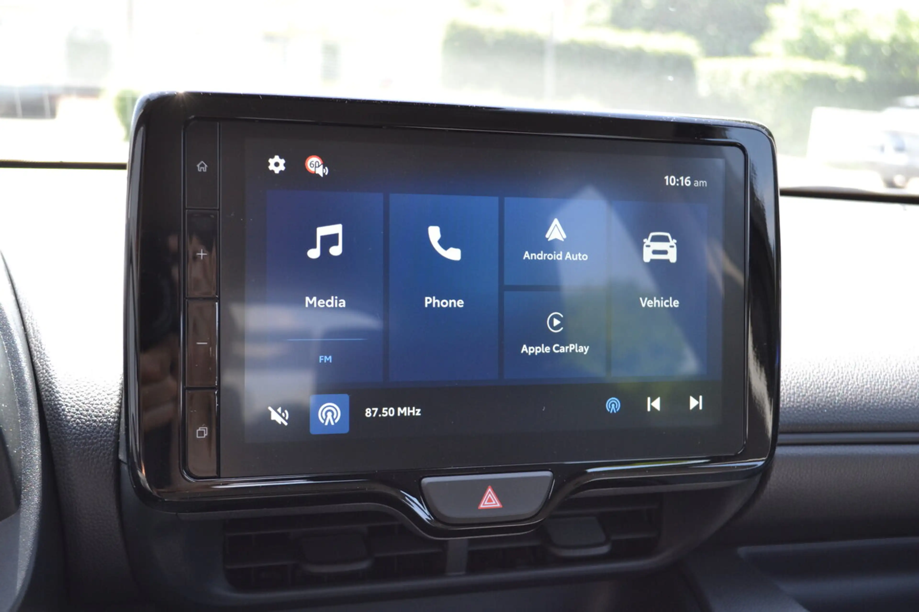 Mazda 2 Full Hybrid - Prime Line - ONE DAY — photo 12