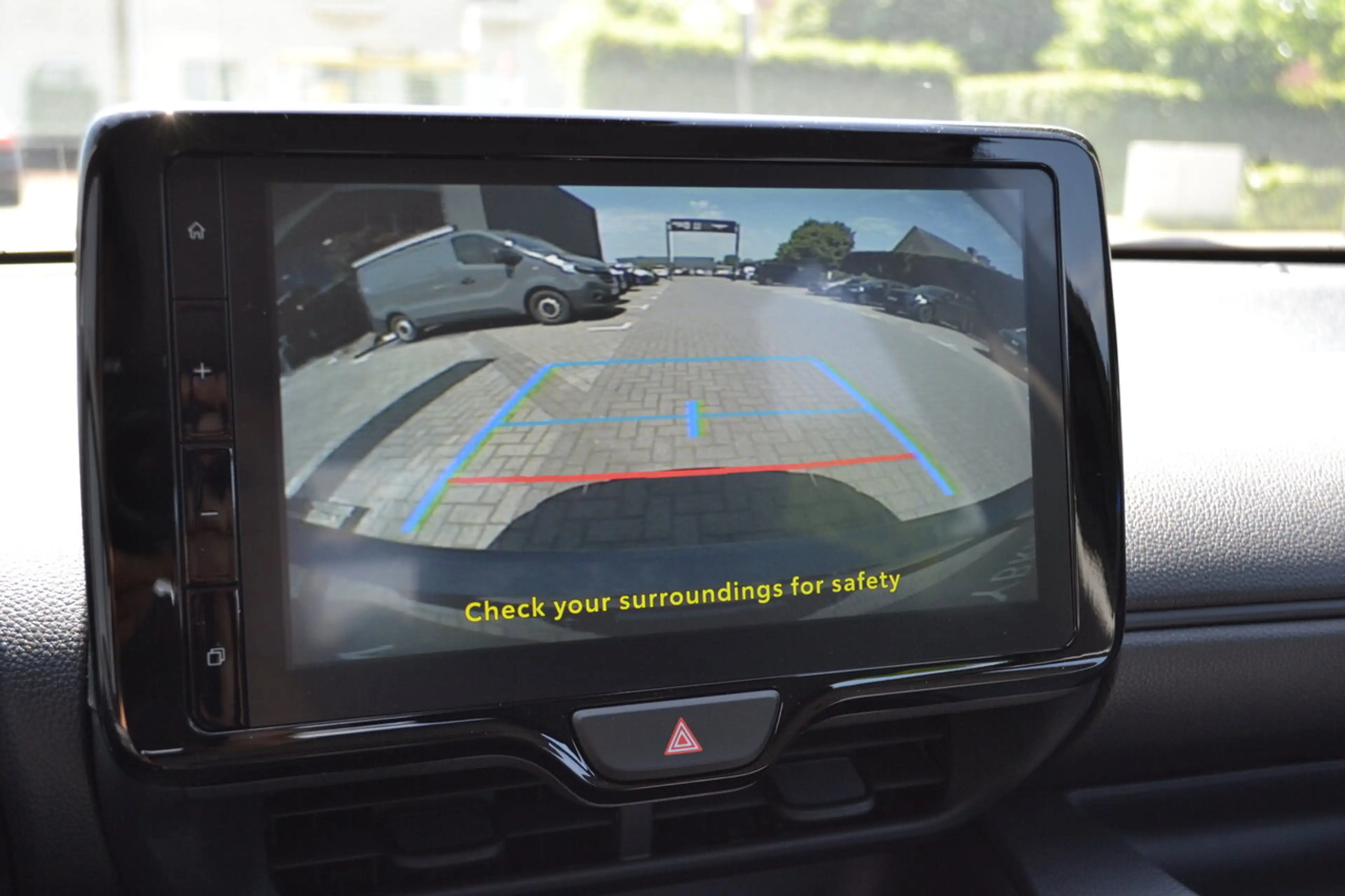 Mazda 2 Full Hybrid - Prime Line - ONE DAY — photo 11