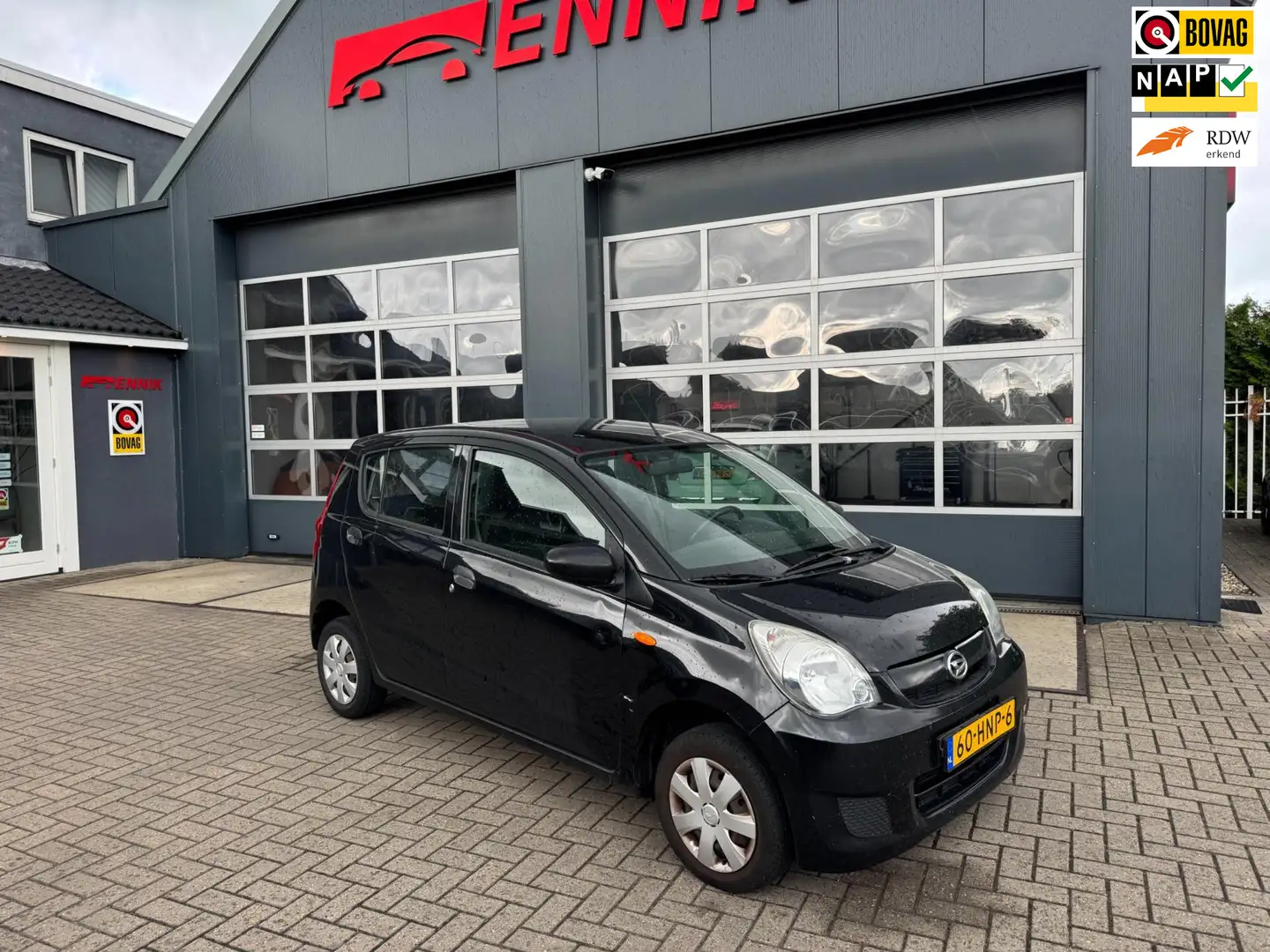 Daihatsu Cuore 1.0 Trend Zwart - 1