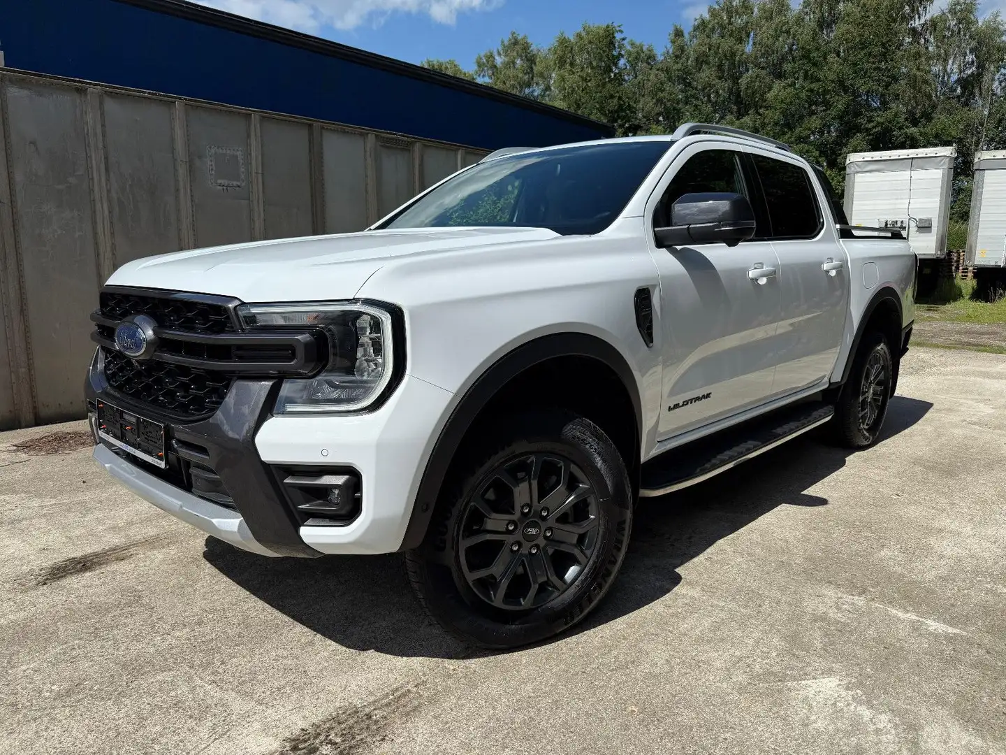 Ford Ranger Wildtrak e-4WD DK/STANDH/360°/AHK/LED/ACC Weiß - 1