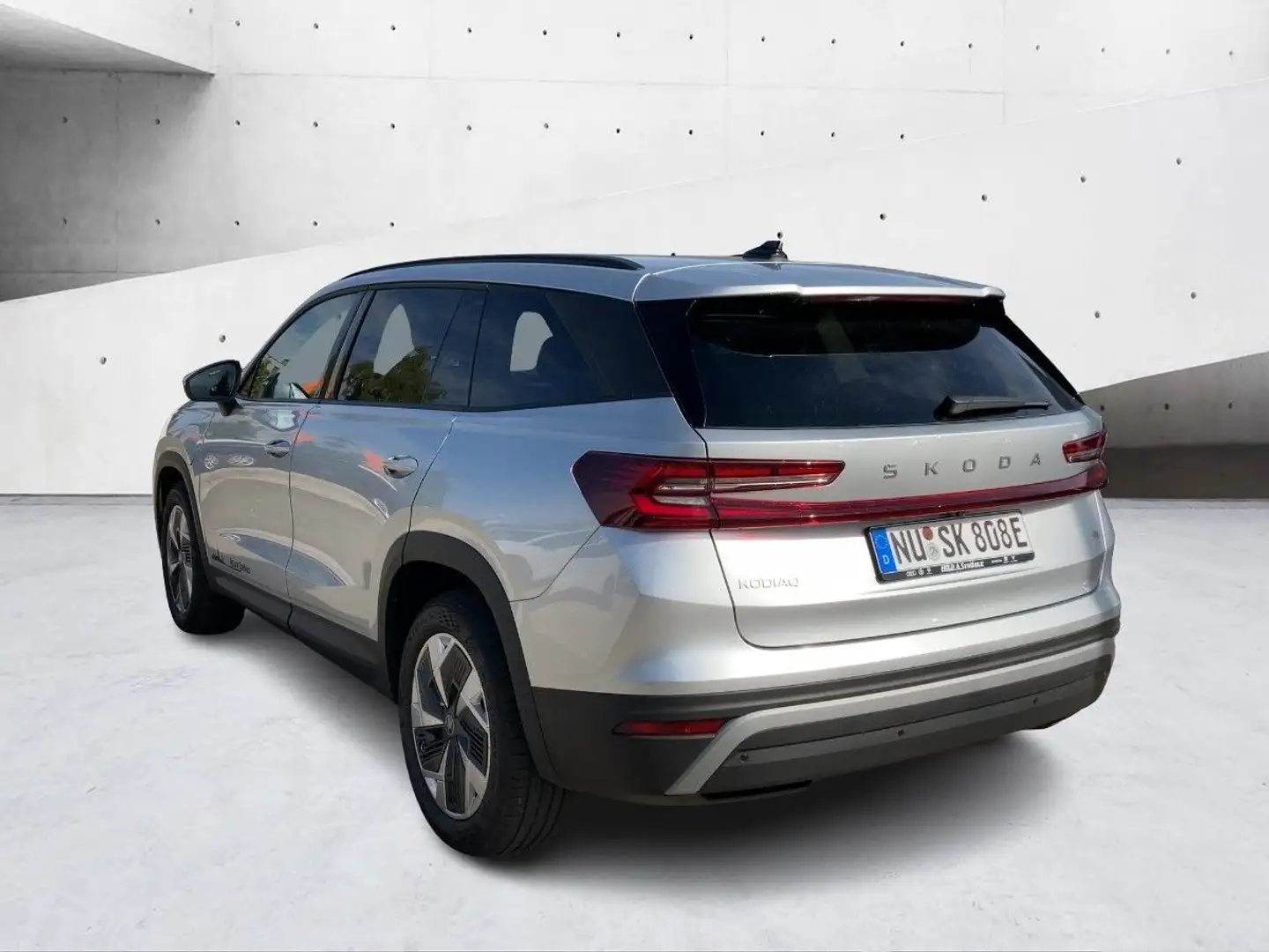 Skoda Kodiaq Selection 1.5 TSI iV AHK MATRIX NAVI SHZ Argent - 2