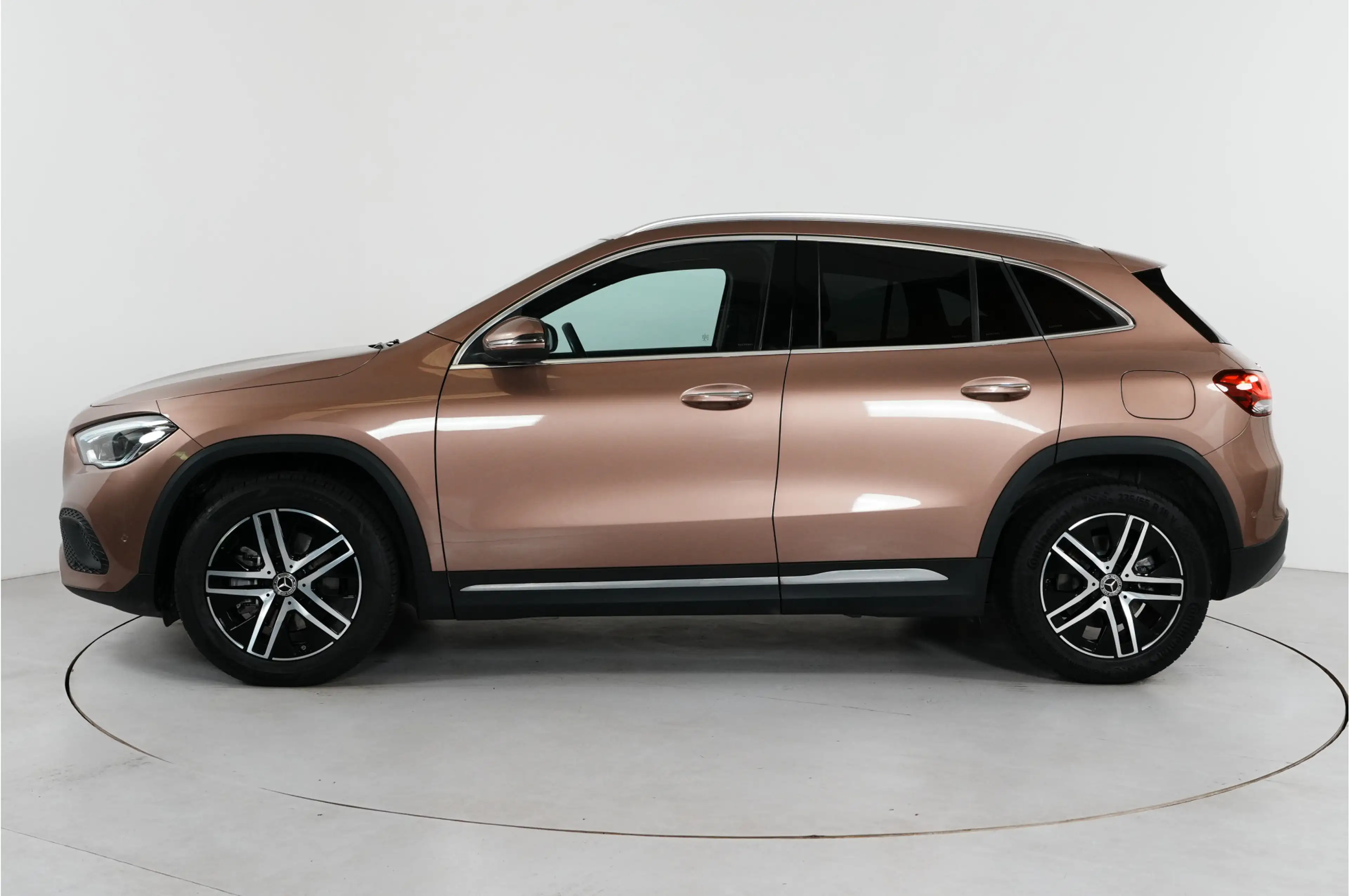 Mercedes-Benz GLA 250 e AMG Line | Camera | Pano | Ambient | Digi dash | — photo 8
