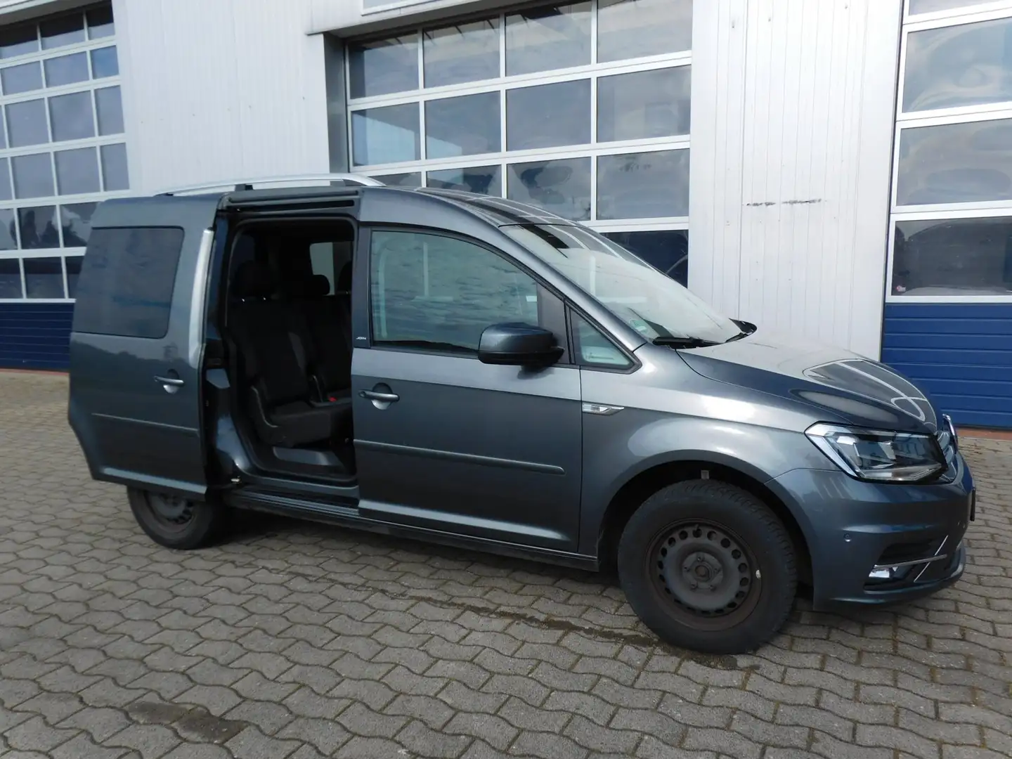 Volkswagen Caddy 1.4 TGI BMT Join *Erdgas *Navi SHZ Klima Bi-Xenon Grau - 2