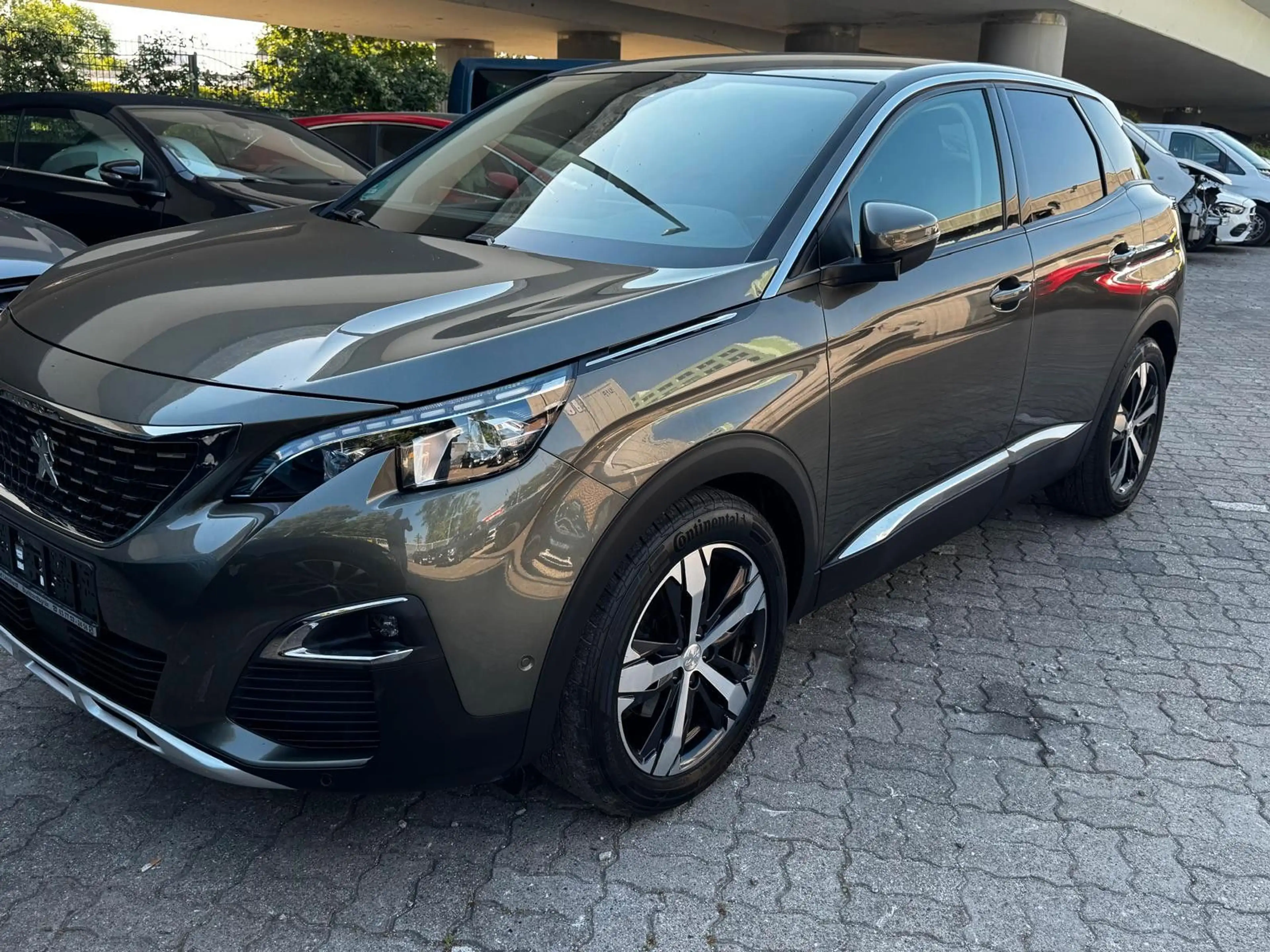 Peugeot 3008 1.2 PureTech 130 Allure erst 44TKM/LED/Navi — photo 13