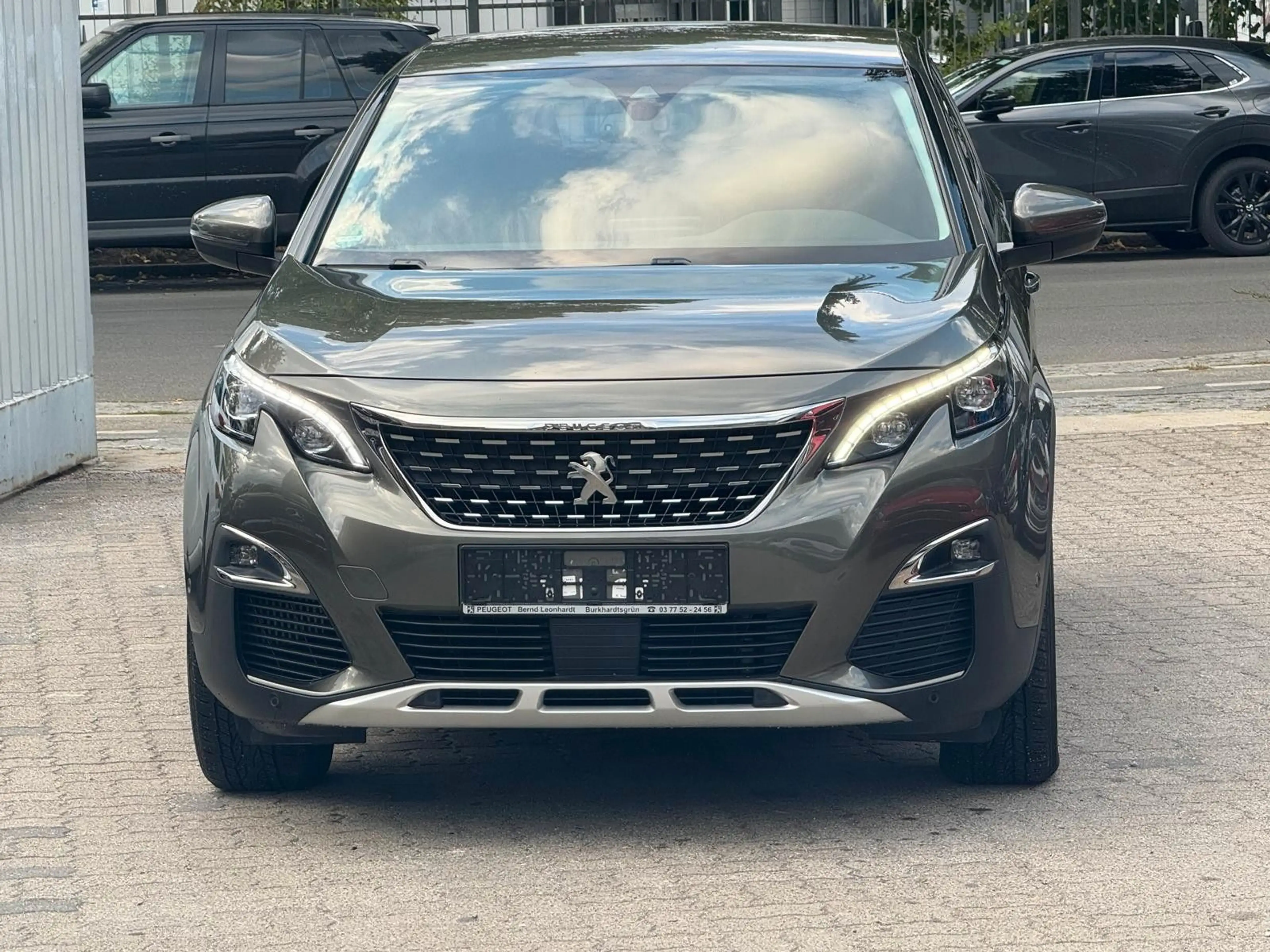 Peugeot 3008 1.2 PureTech 130 Allure erst 44TKM/LED/Navi — photo 2