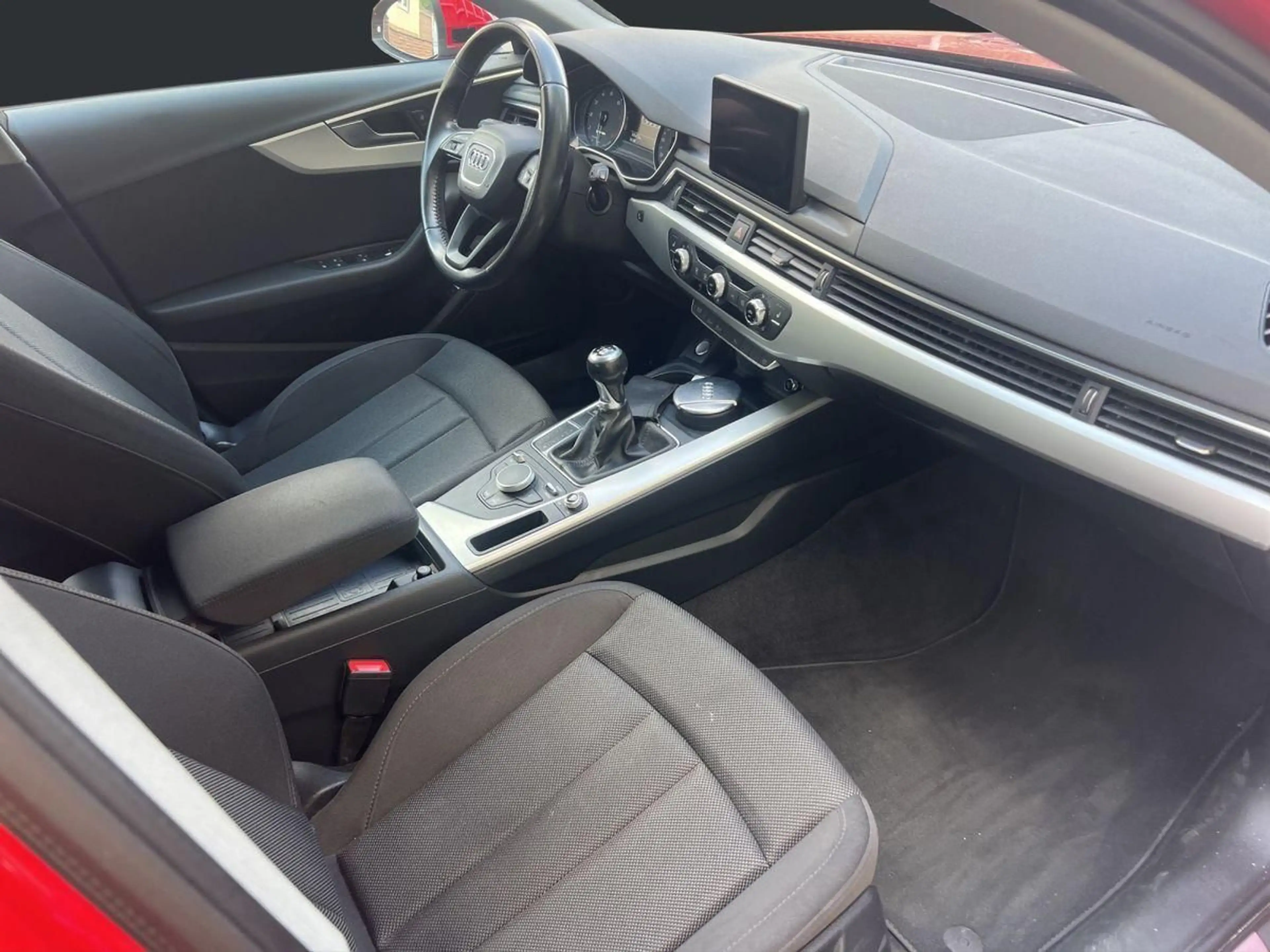 Audi A4 2.0 16V TFSI bivalent g-tron CNG*Ahk*Xenon* — photo 12
