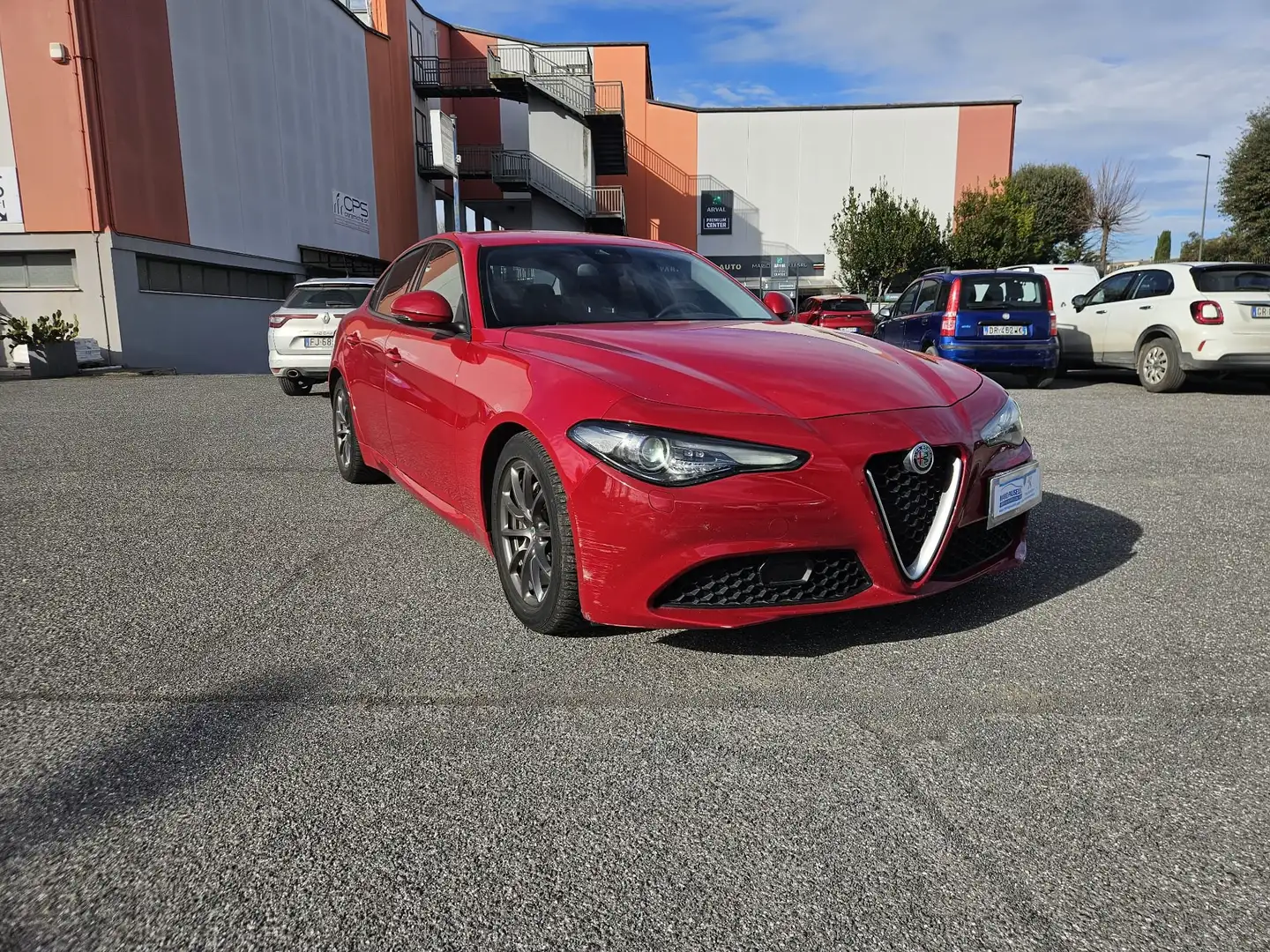 Alfa Romeo Giulia Giulia 2.2 t Business 150cv auto Czerwony - 1