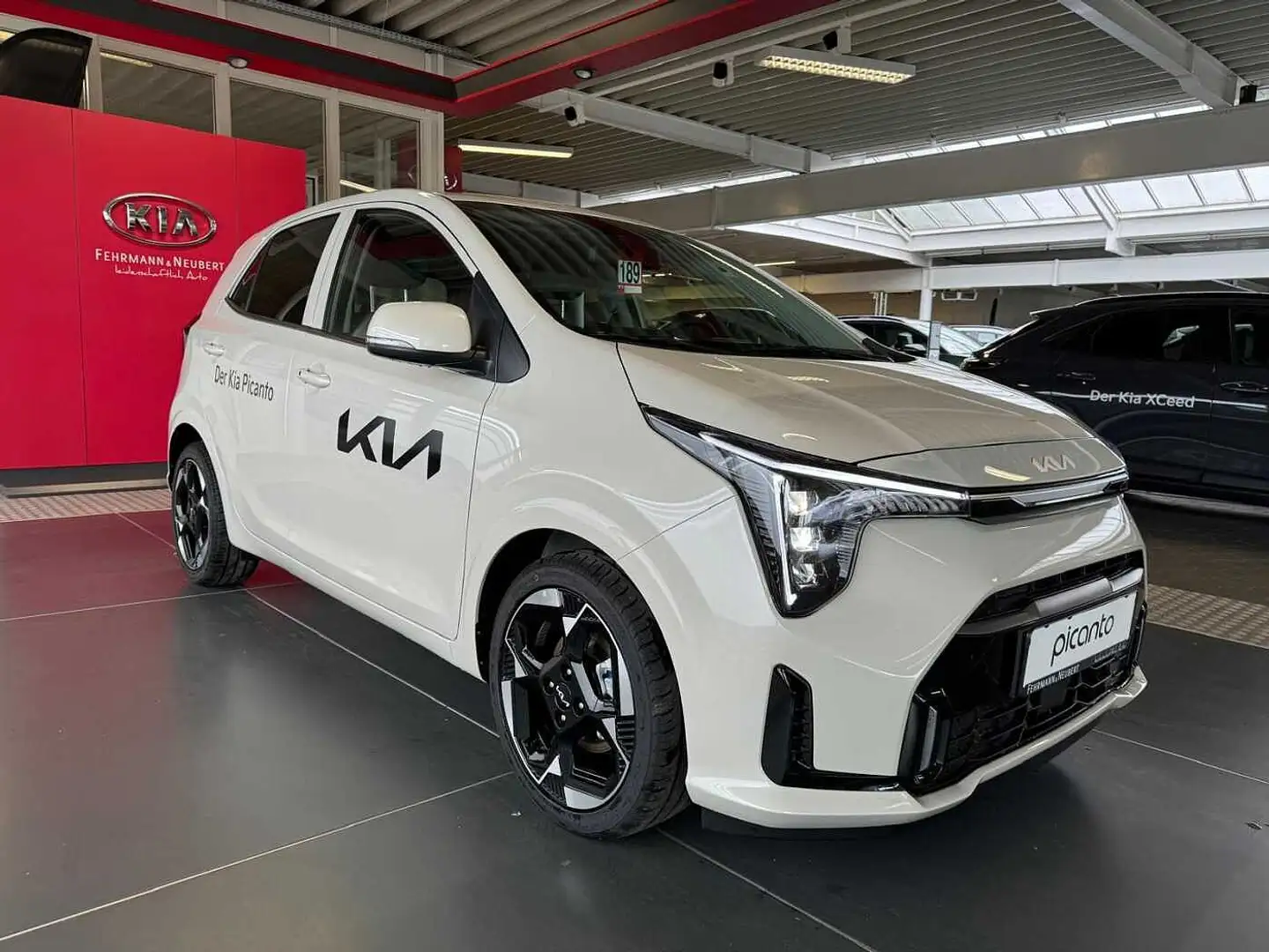 Kia Picanto PE 1.2 MT Spirit Launch Beige - 2