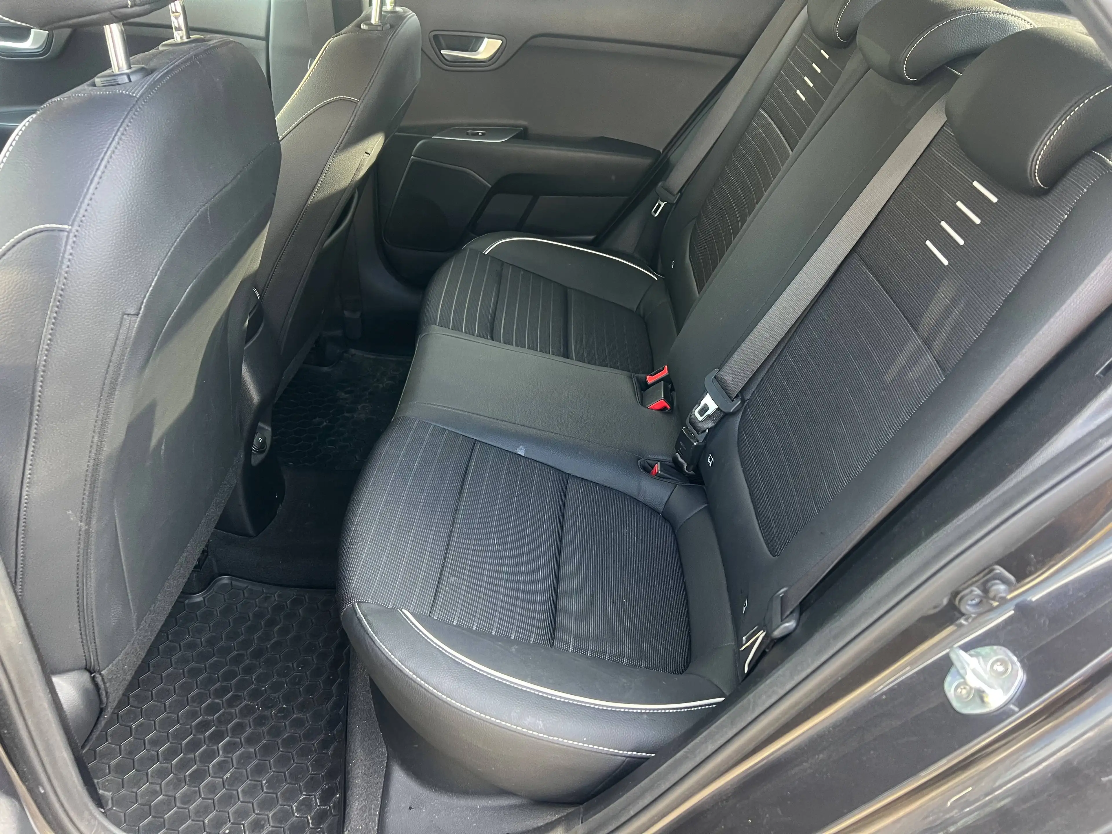 Kia Rio GT-LINE — photo 5