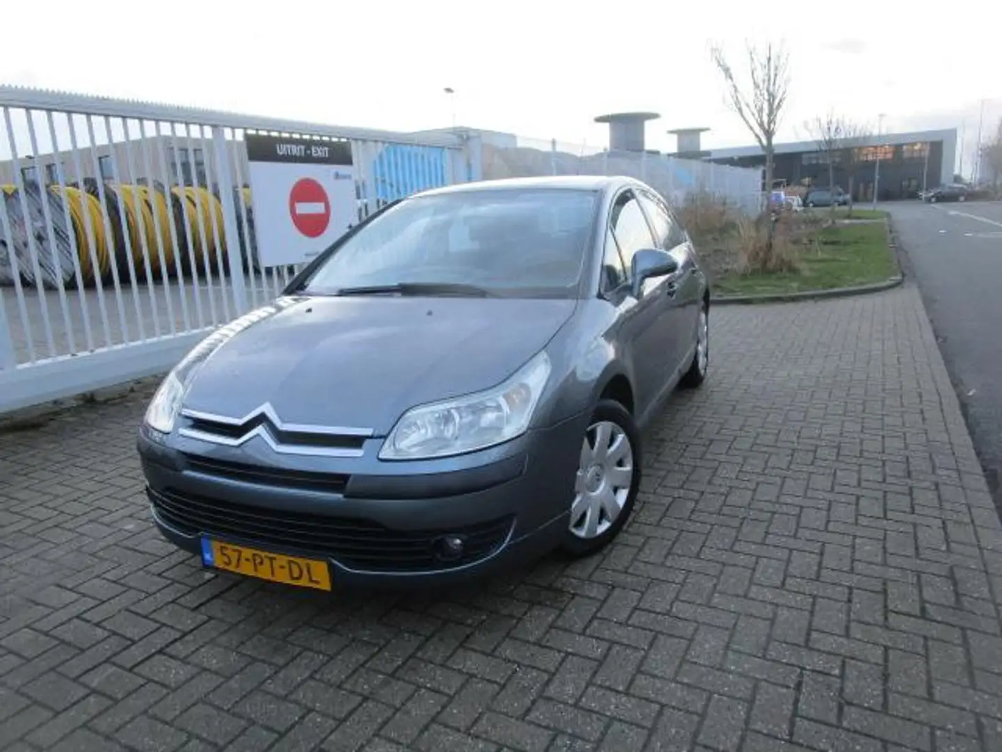Citroen C4 1.6-16V Ligne Prestige, Nw apk Gris - 1