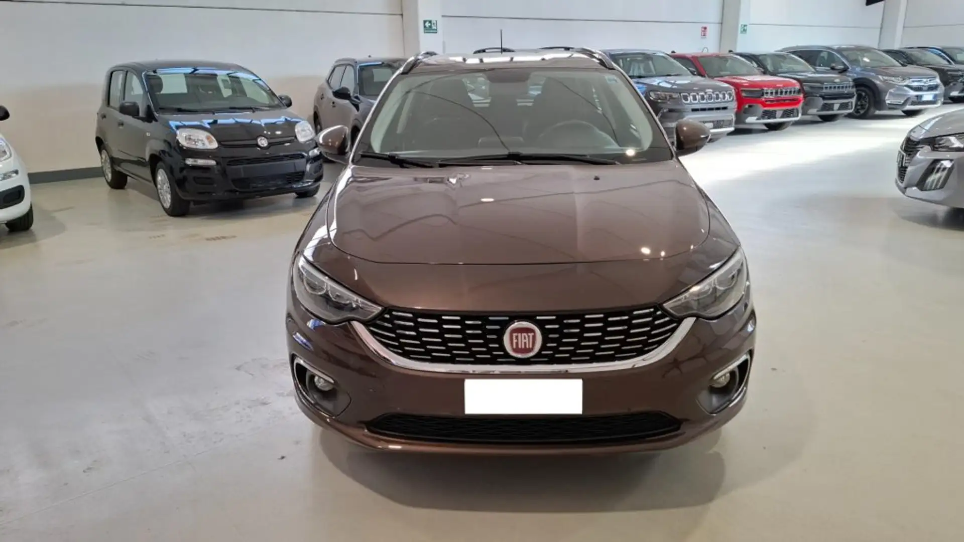 Fiat Tipo 1.3 Mjt S&S SW Lounge Bronzo - 2