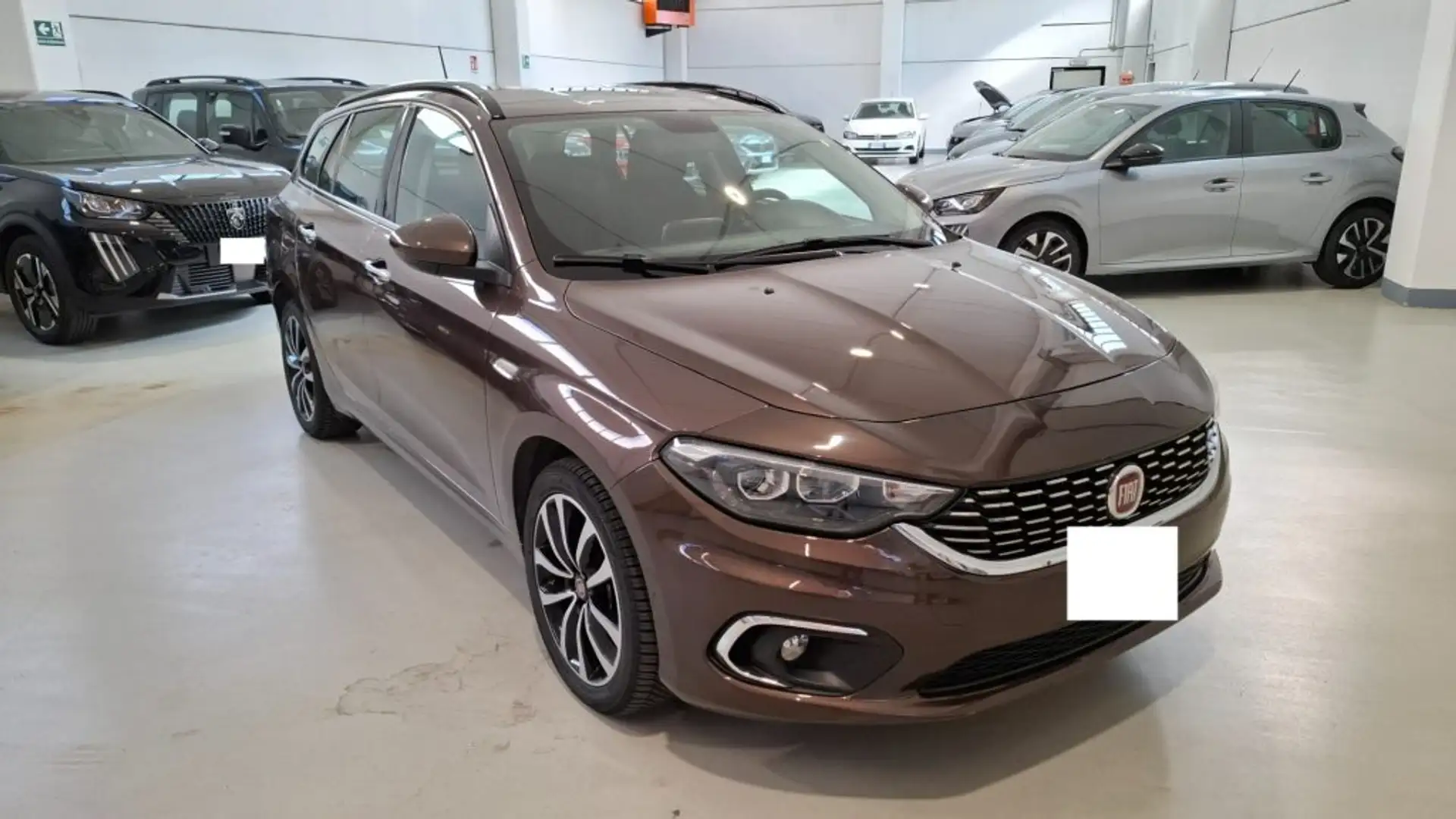 Fiat Tipo 1.3 Mjt S&S SW Lounge Bronze - 1