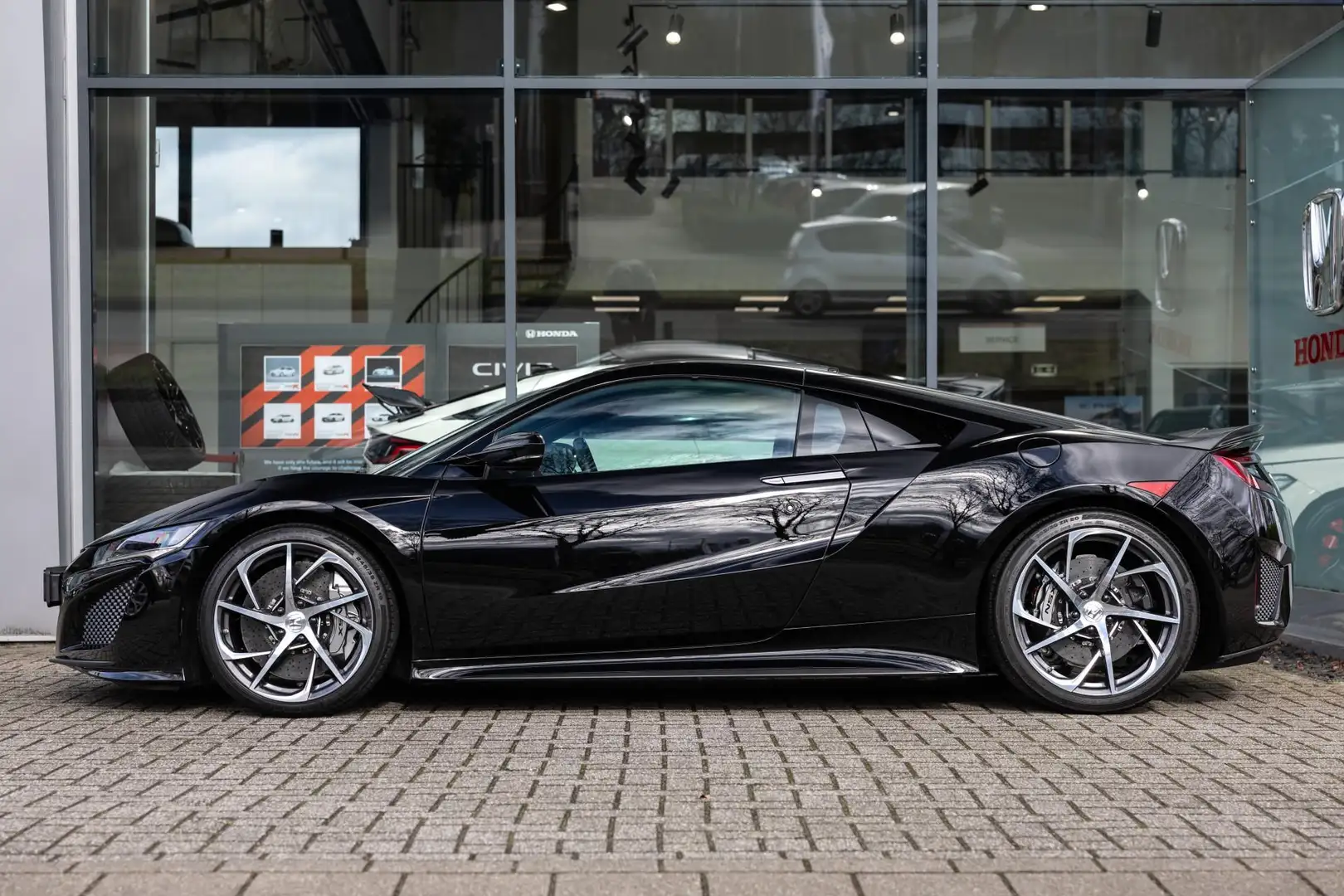 Honda NSX 3.5 V6 twin turbo Hybrid SH-AWD - Full options | 5 Schwarz - 2