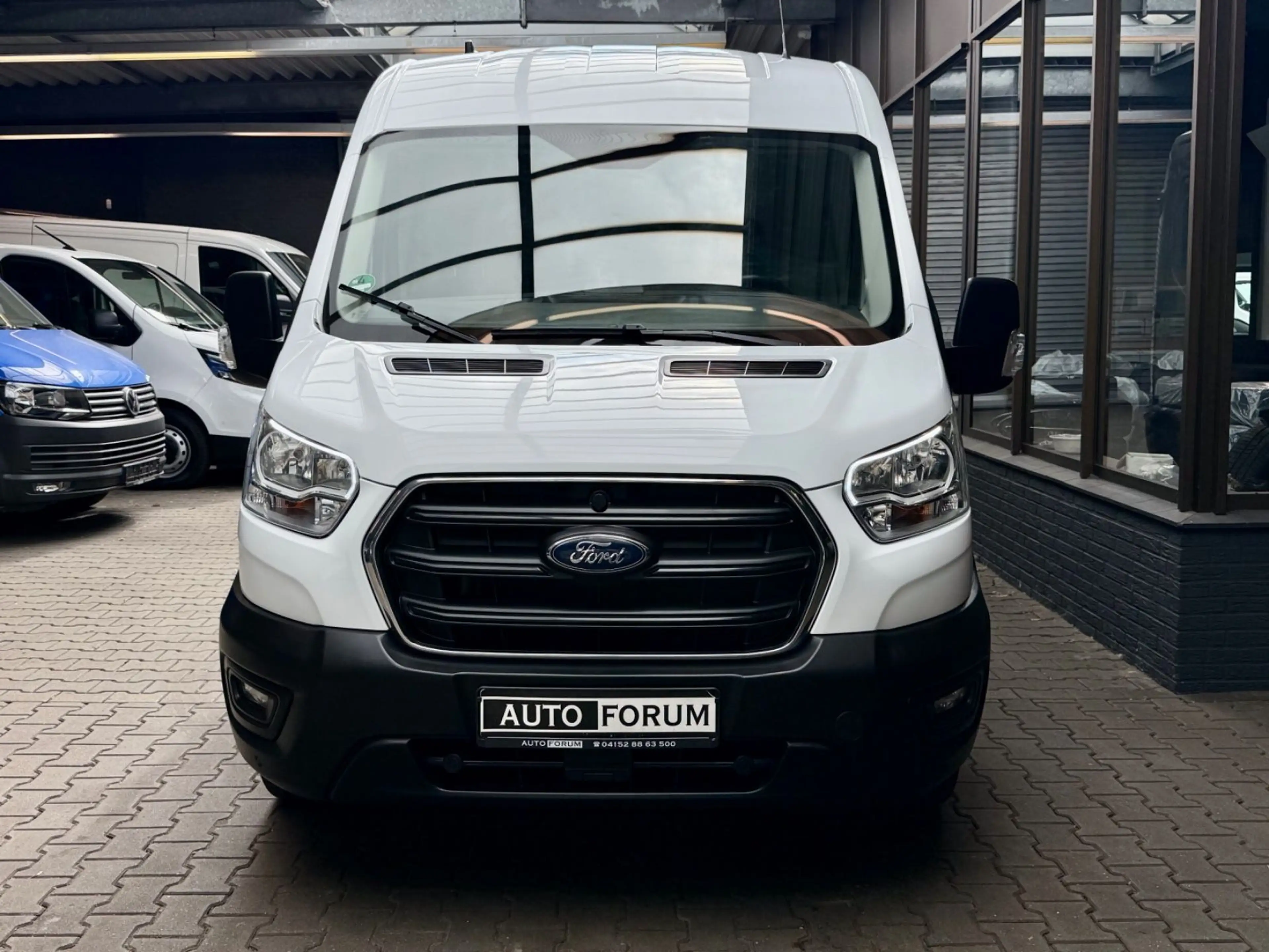 Ford Transit 2.0 D L2H2 3,5t PDC KLIMA TEMPOMAT LED — photo 3