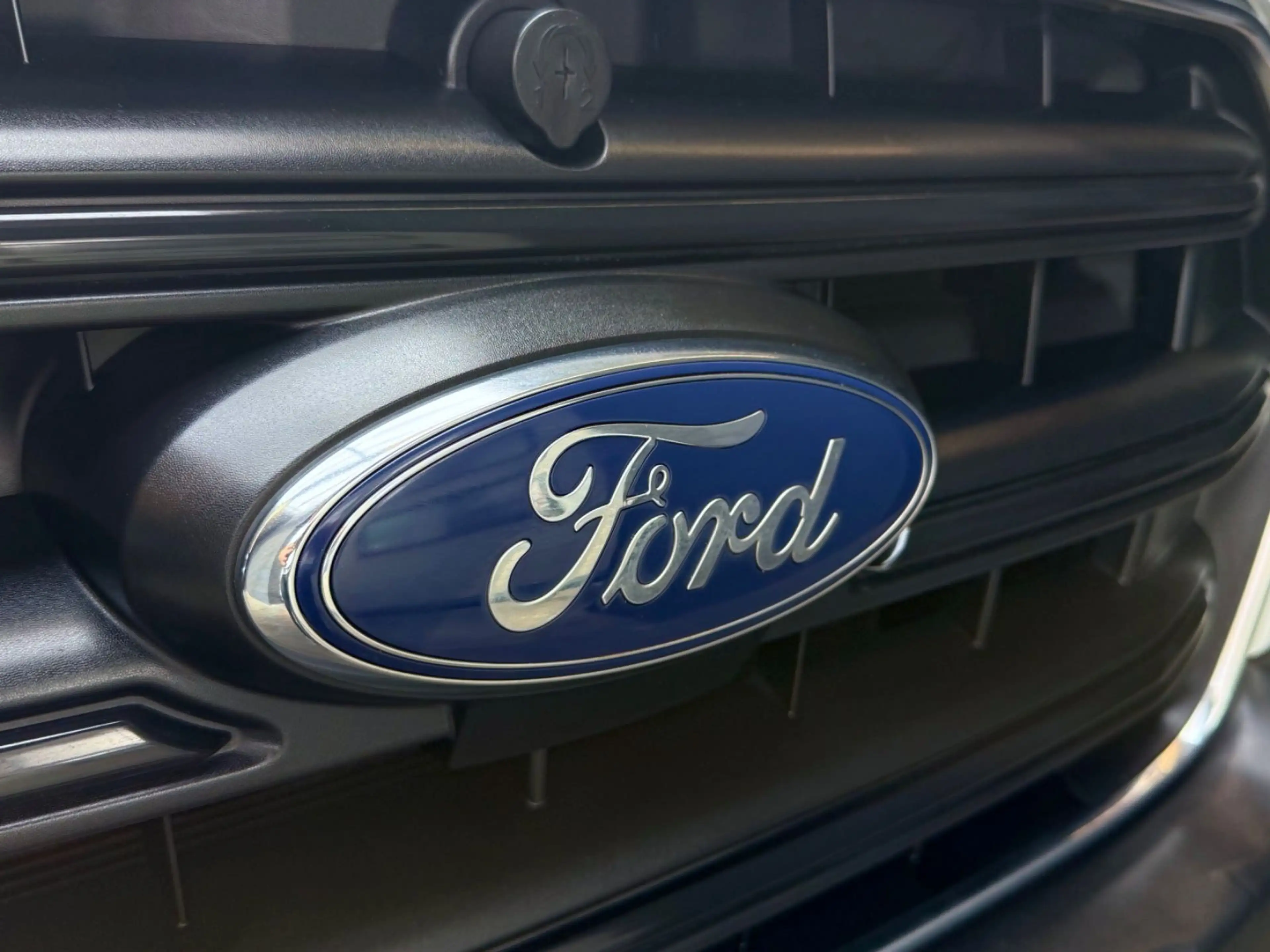 Ford Transit 2.0 D L2H2 3,5t PDC KLIMA TEMPOMAT LED — photo 4