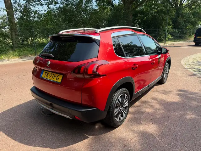 Peugeot 2008 view 6