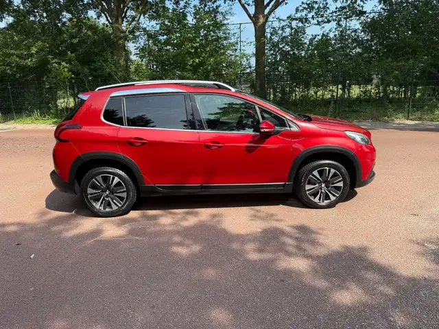 Peugeot 2008 view 7