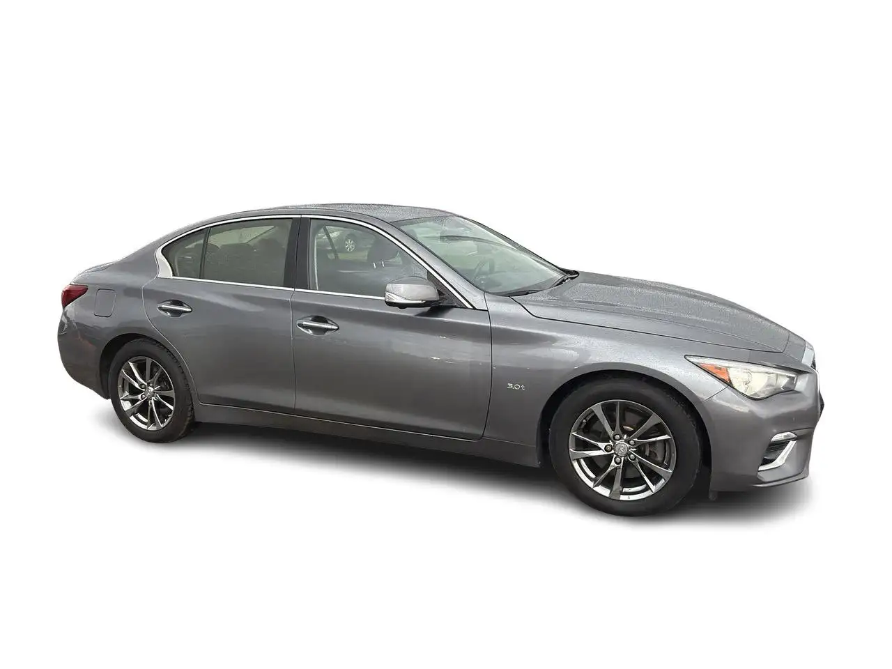 Infiniti Q50 снимка Infiniti Q50