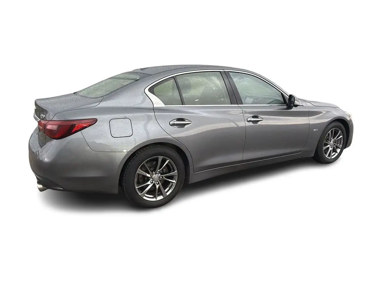 Infiniti Q50 снимка Infiniti Q50