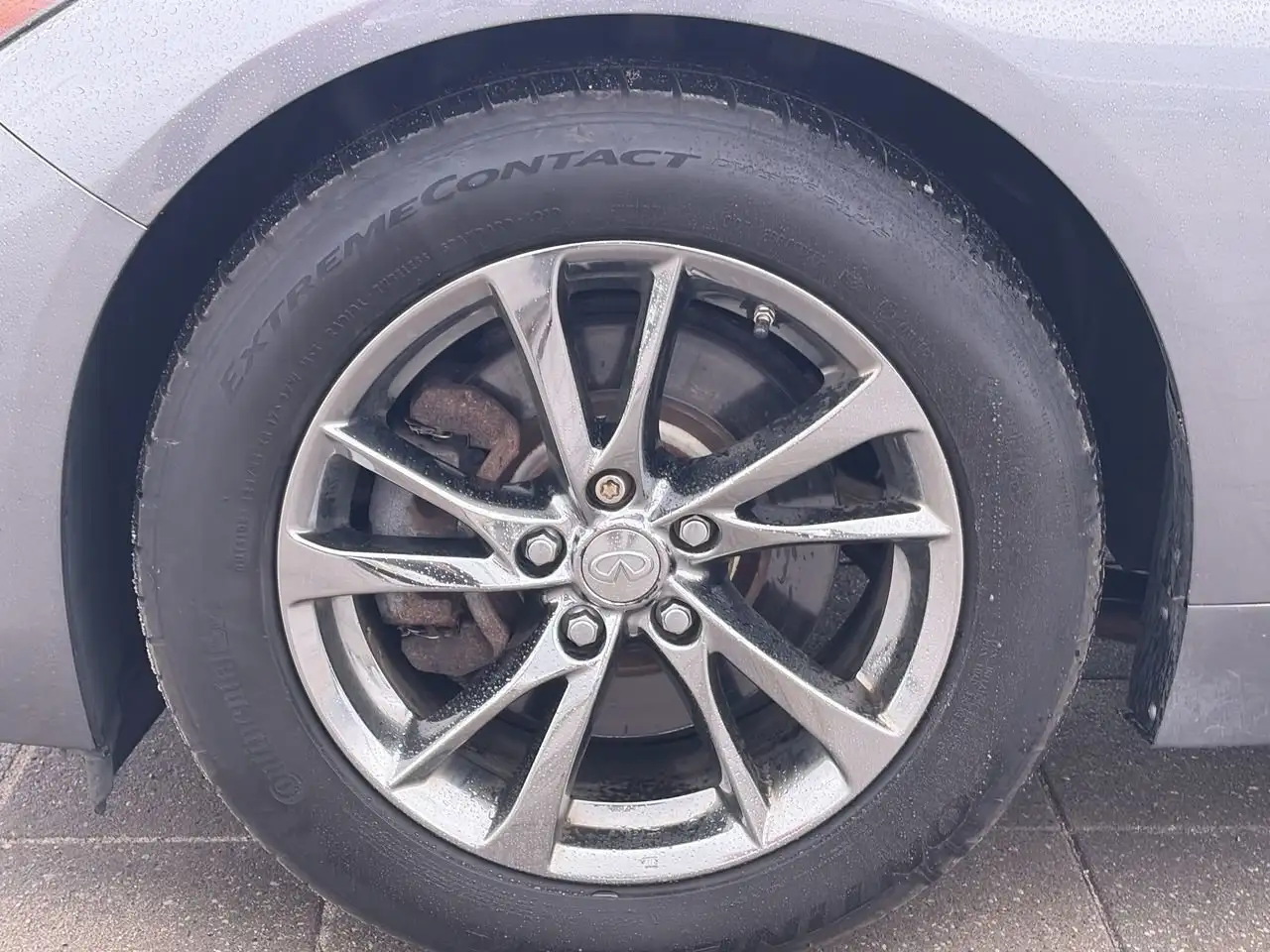 Infiniti Q50 снимка Infiniti Q50