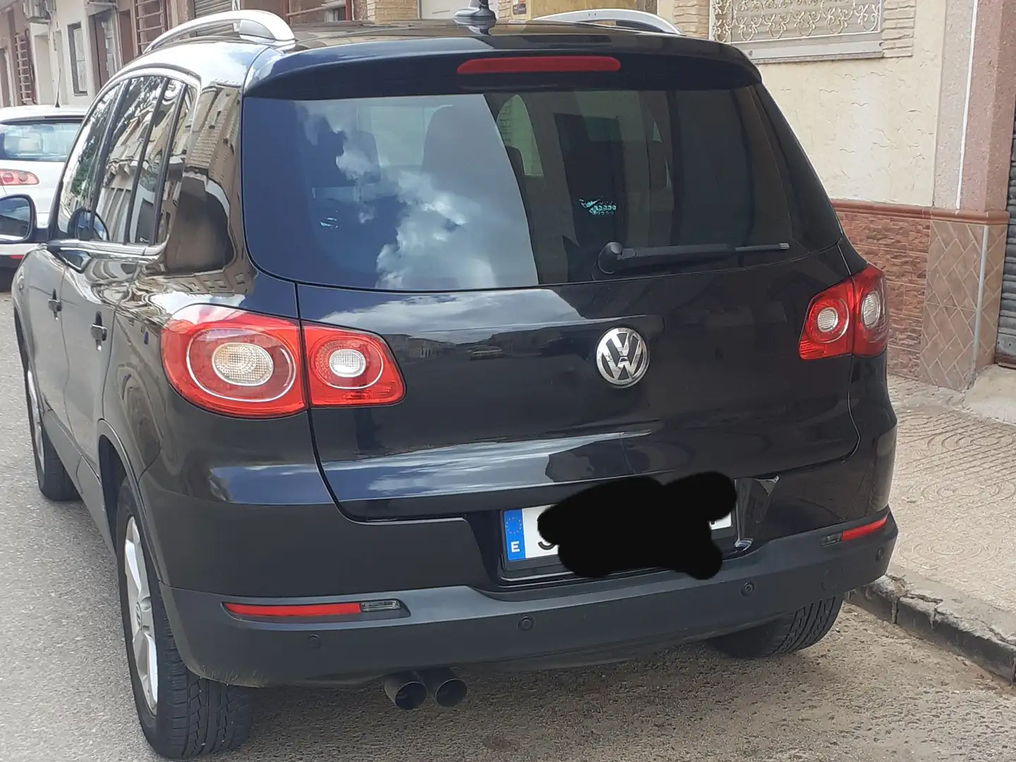 Volkswagen Tiguan Negro - 1