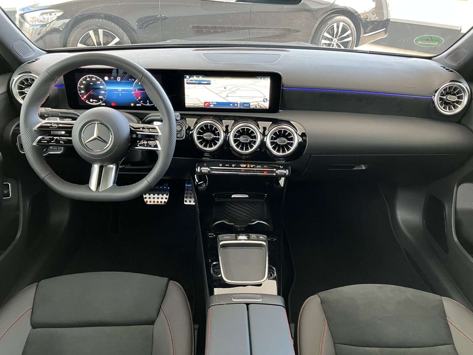 Mercedes-Benz A 220