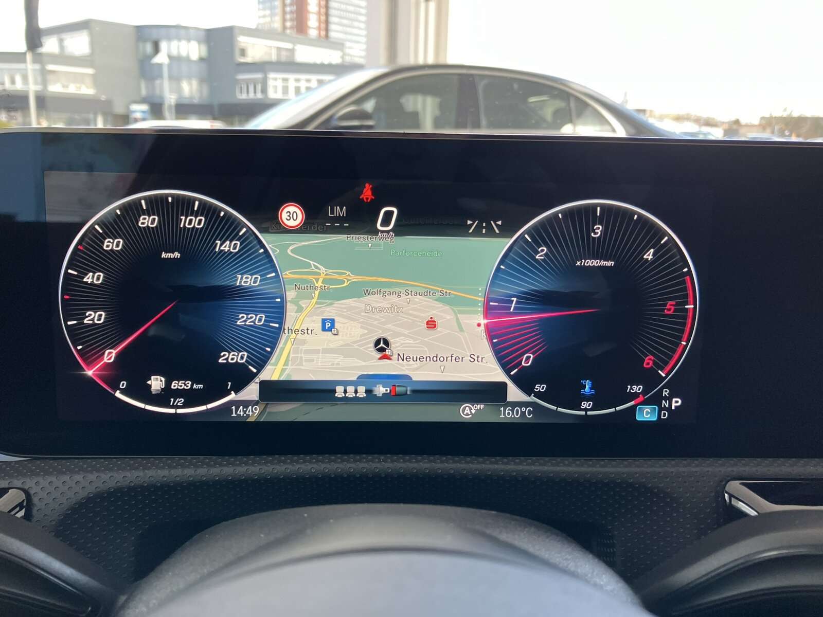 Mercedes-Benz A 220