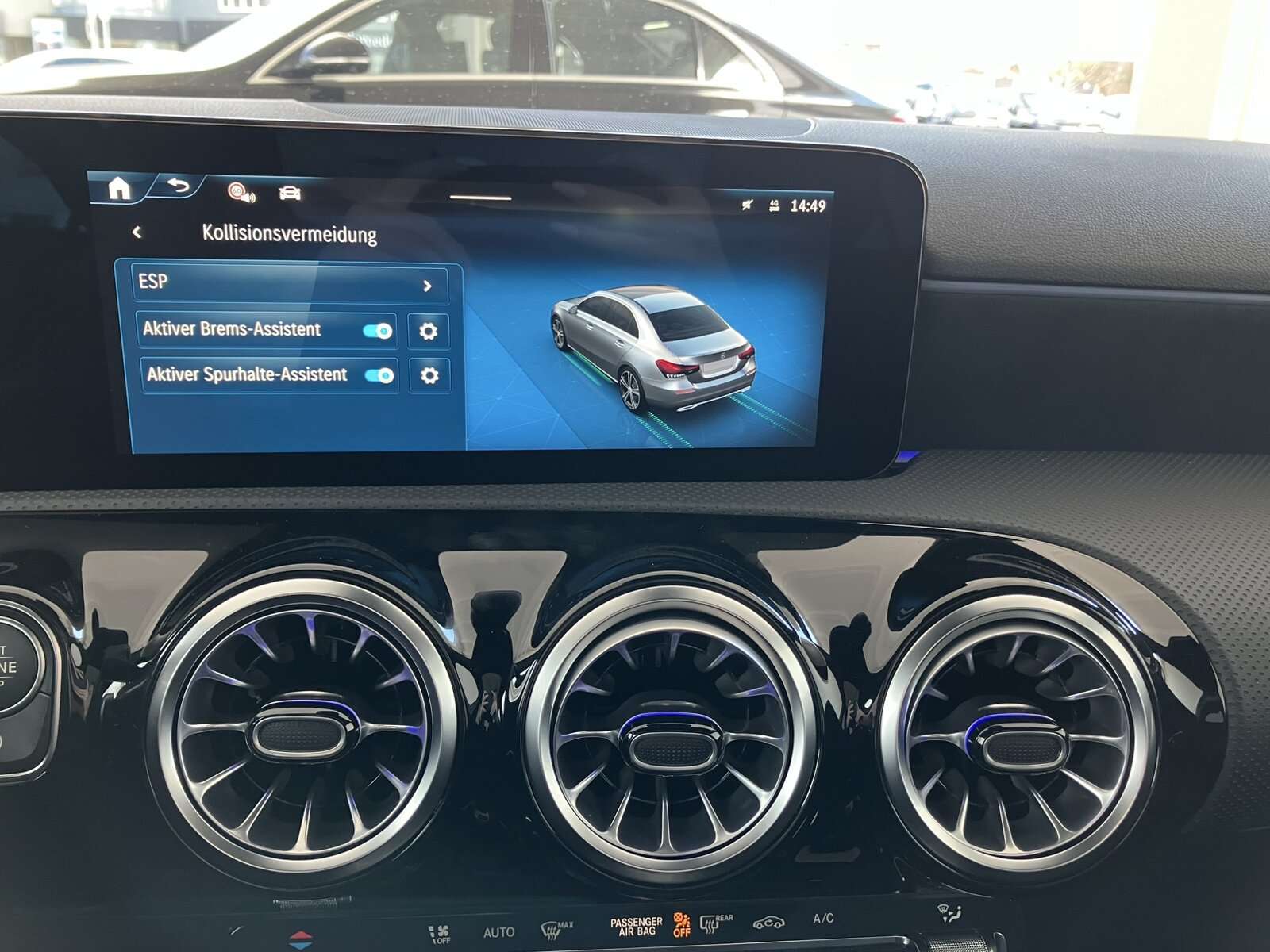 Mercedes-Benz A 220