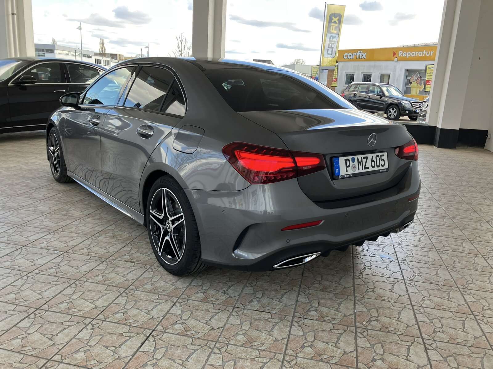 Mercedes-Benz A 220