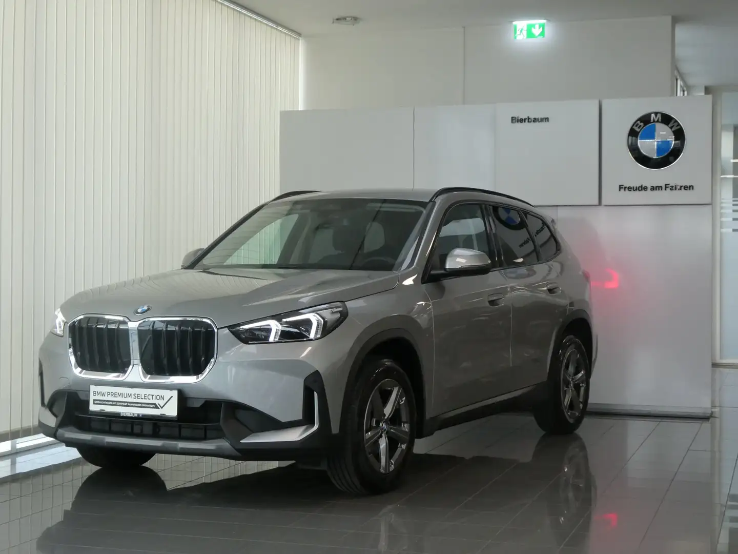 BMW X1 xDrive20d Silber - 1