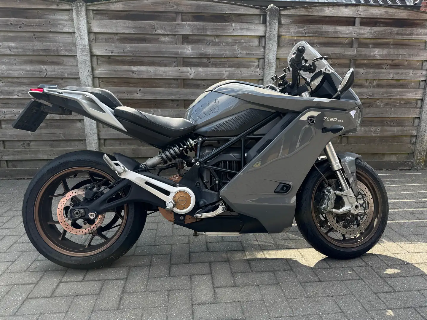 Zero Zero SR/S Grigio - 2