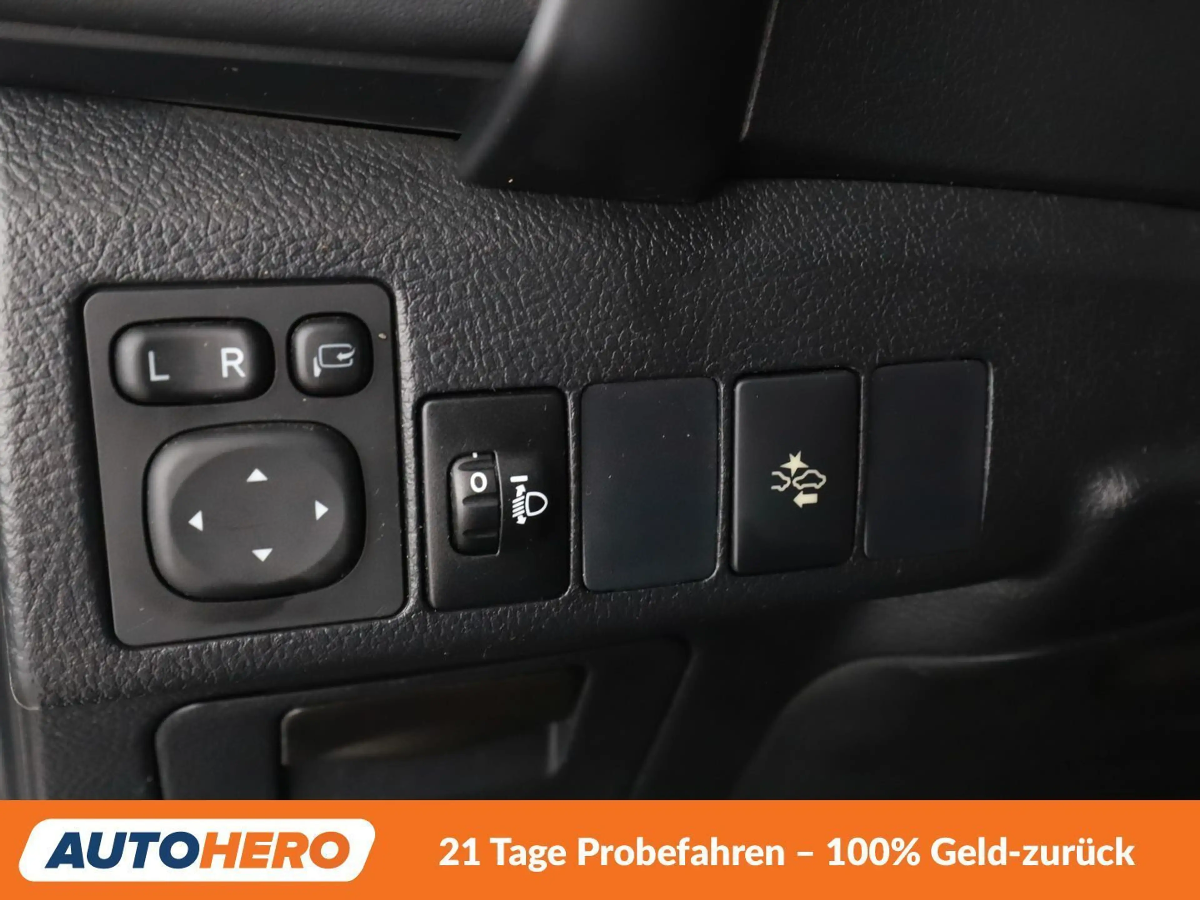 Toyota Auris 1.8 Hybrid Active — photo 25