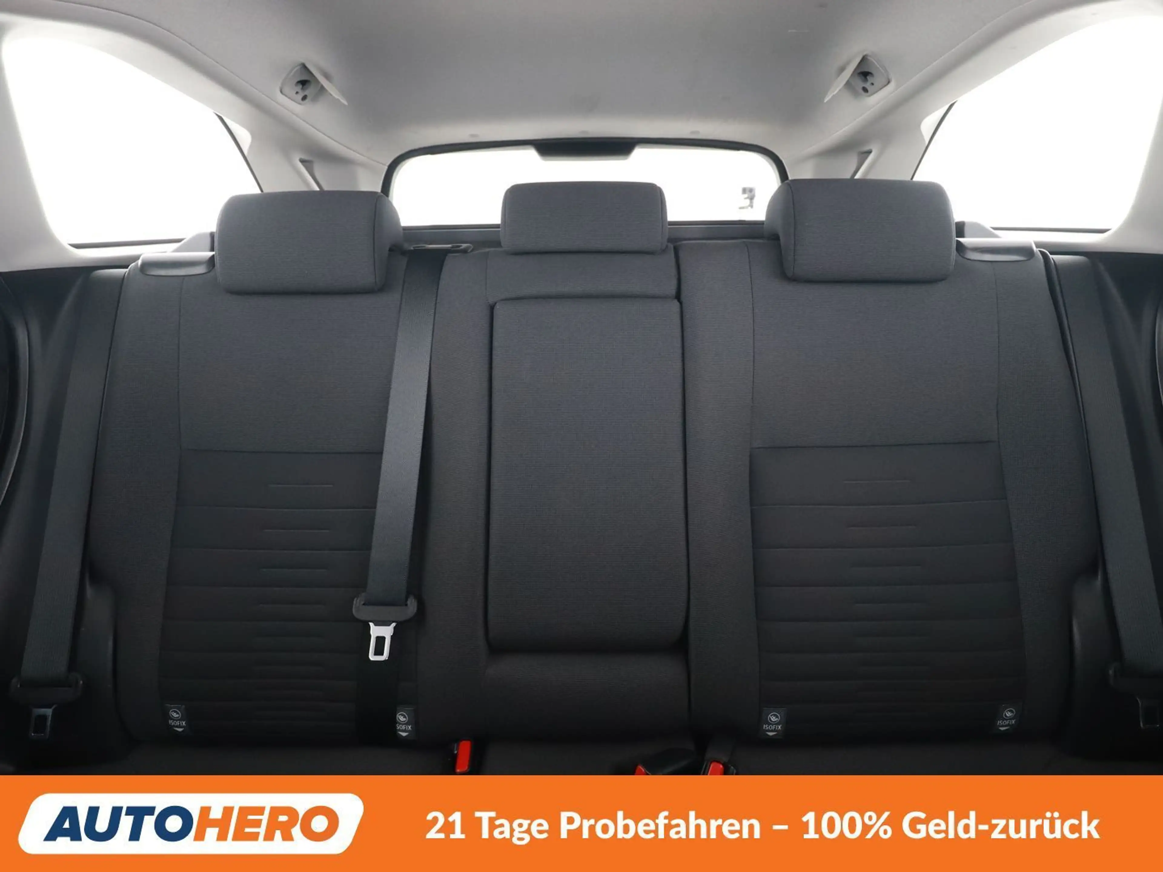 Toyota Auris 1.8 Hybrid Active — photo 15