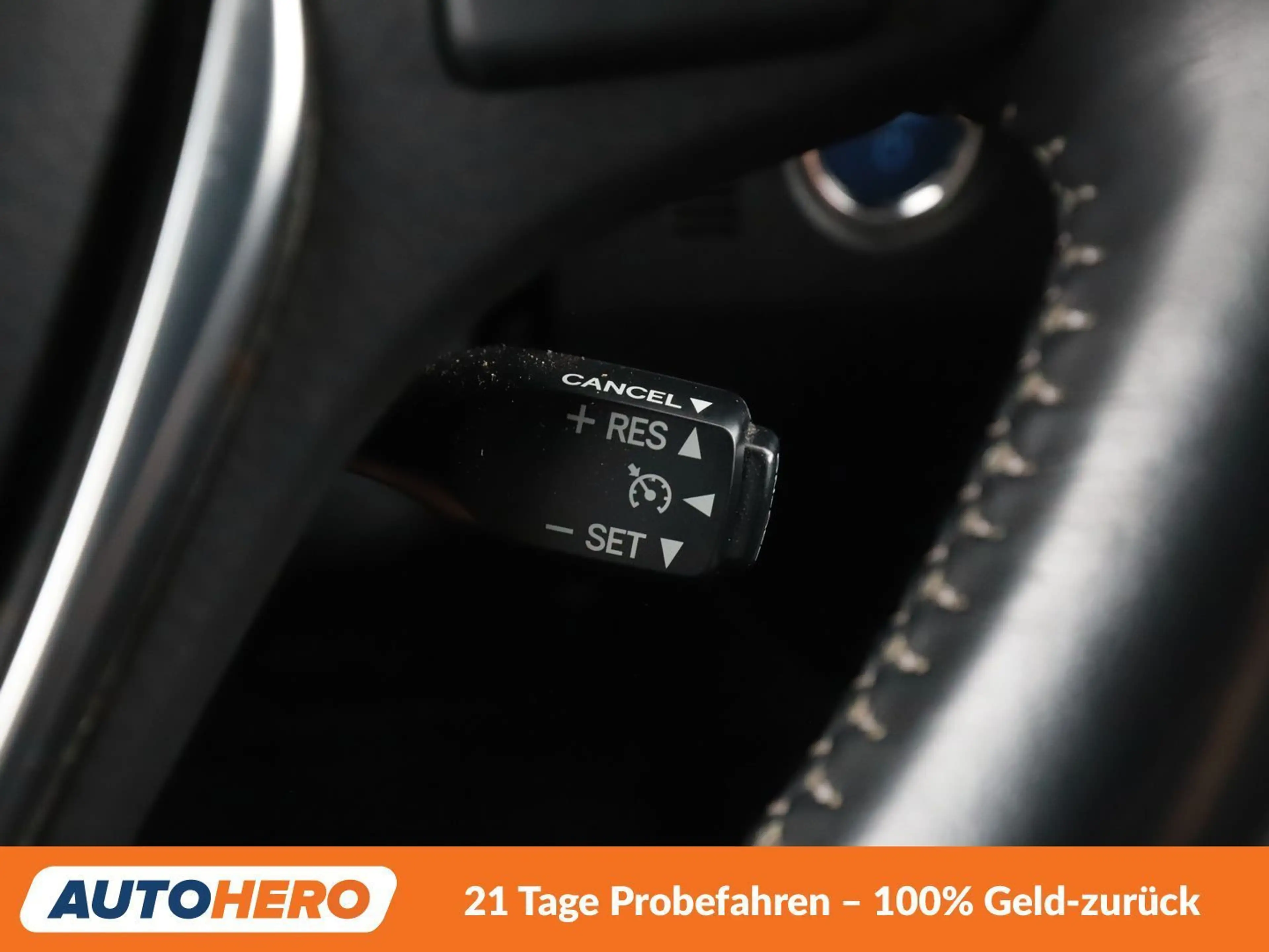 Toyota Auris 1.8 Hybrid Active — photo 24