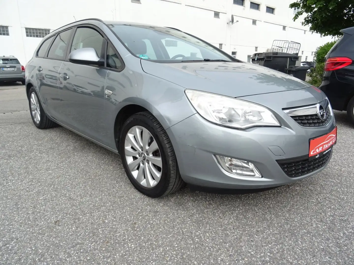 Opel Astra J Sports Tourer 150 Jahre Opel Argent - 1