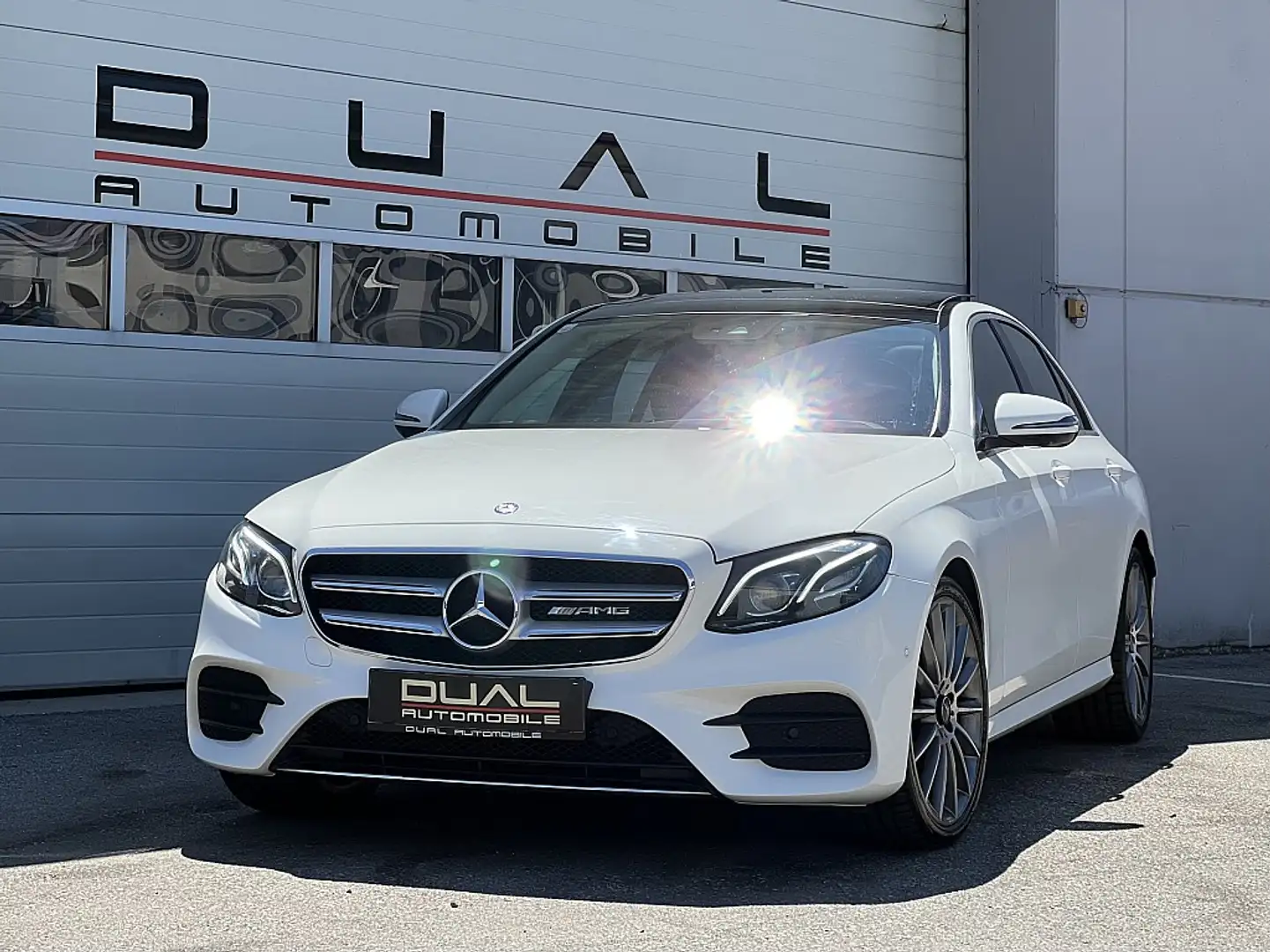 Mercedes-Benz E 220 d Aut.|AMG-PAKET|PANO|360*|AHK Weiß - 1
