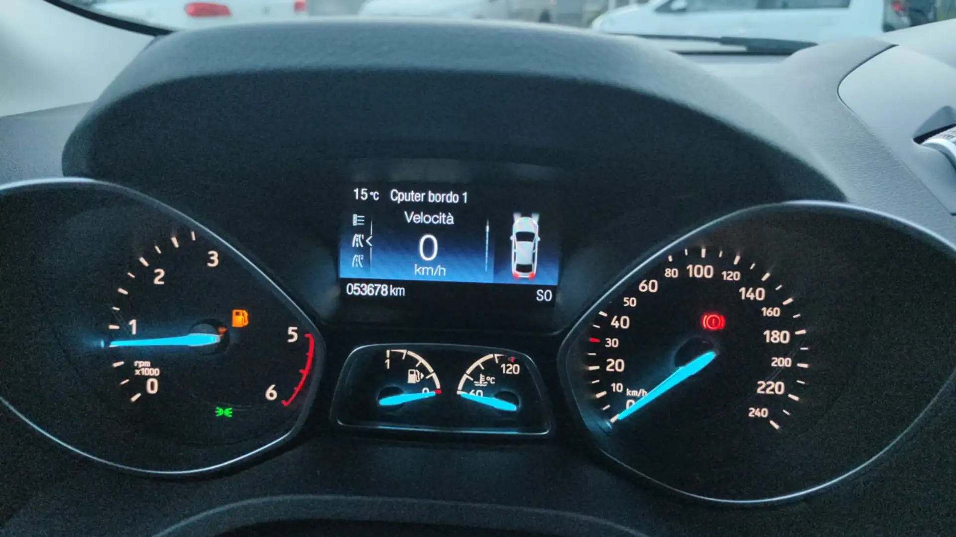 Ford Kuga Kuga 1.5 TDCI 120 CV S&S 2WD Titanium Business Bianco - 2