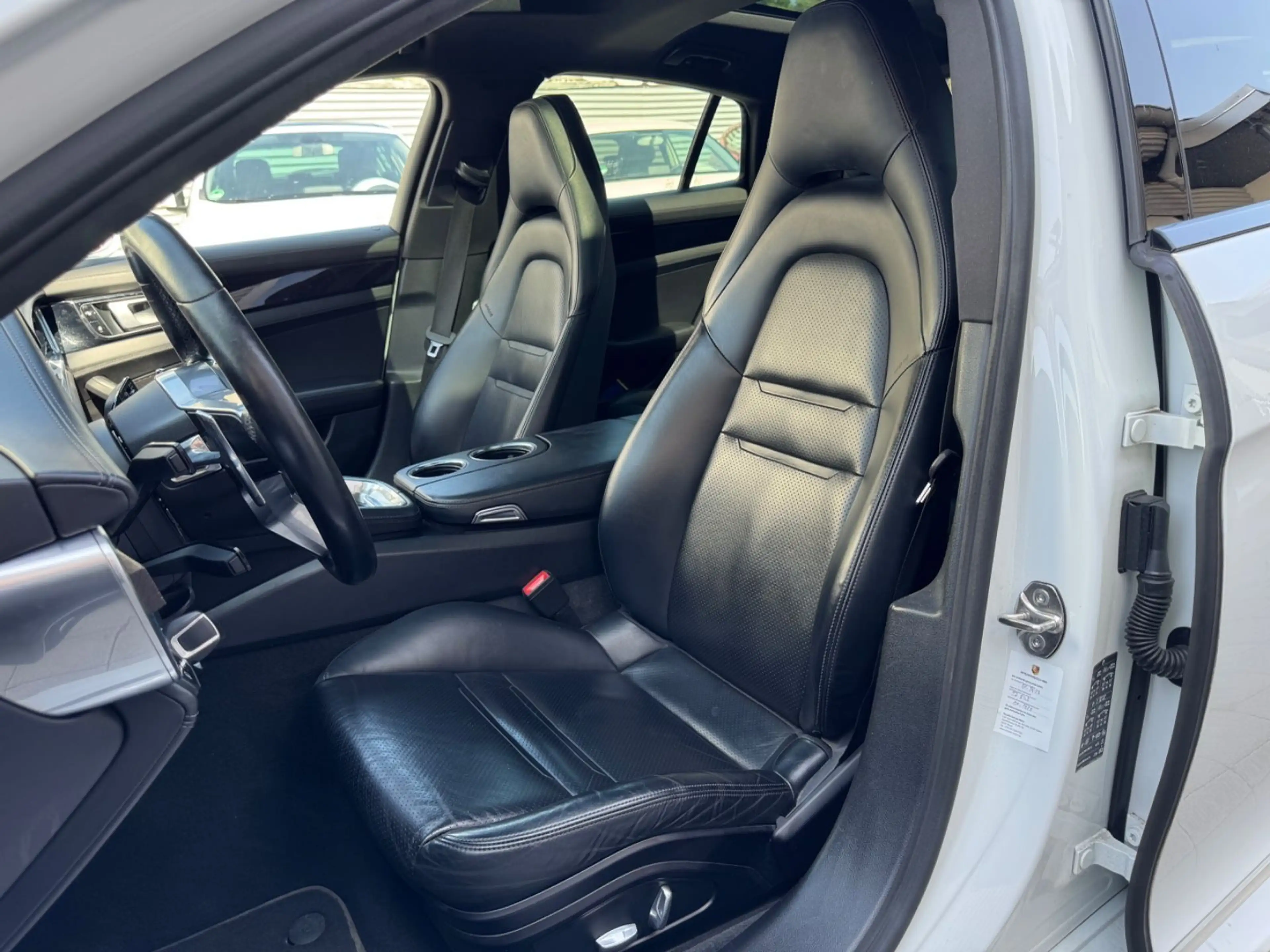 Porsche Panamera 4 S Diesel*Sport Design*Chrono*Pano* — photo 7