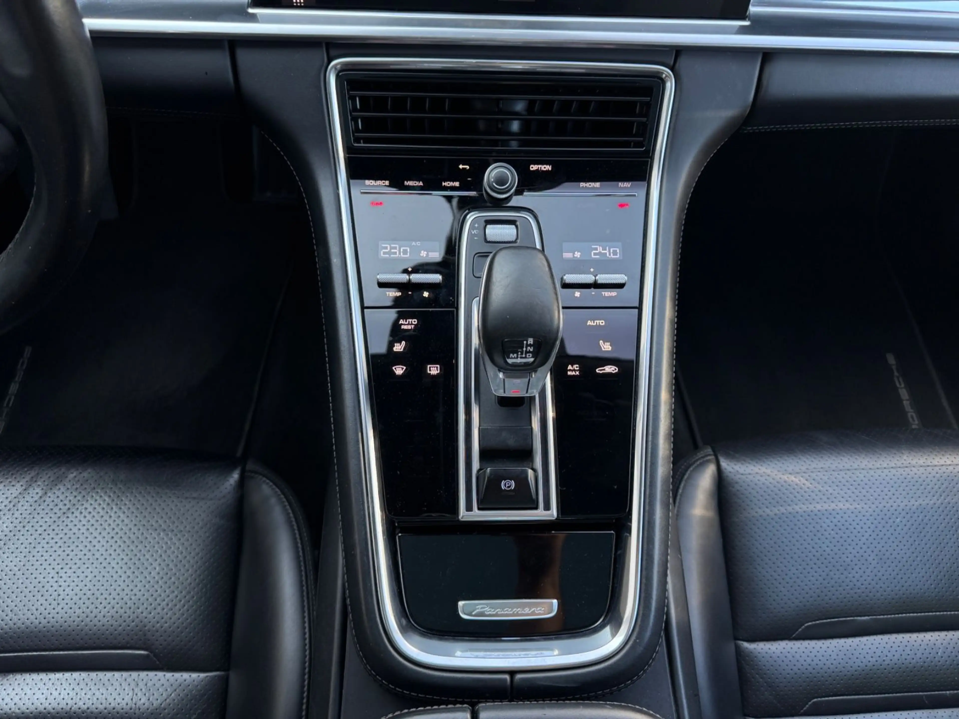 Porsche Panamera 4 S Diesel*Sport Design*Chrono*Pano* — photo 13